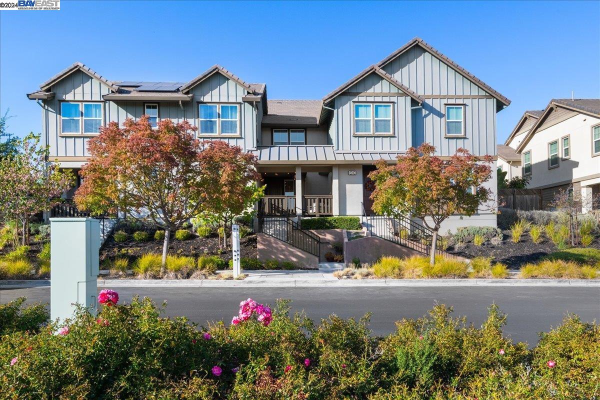Detail Gallery Image 1 of 1 For 6904 Stags Leap Ln, Dublin,  CA 94568 - 4 Beds | 2 Baths