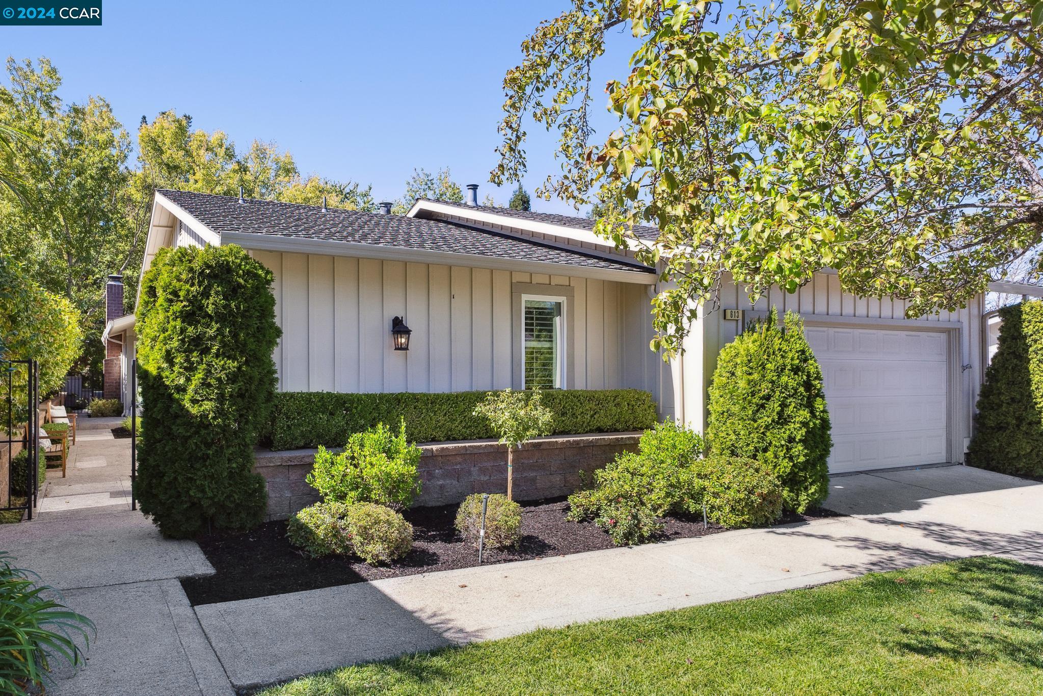 Detail Gallery Image 1 of 1 For 613 Paradise Valley Ct South, Danville,  CA 94526 - 4 Beds | 2 Baths