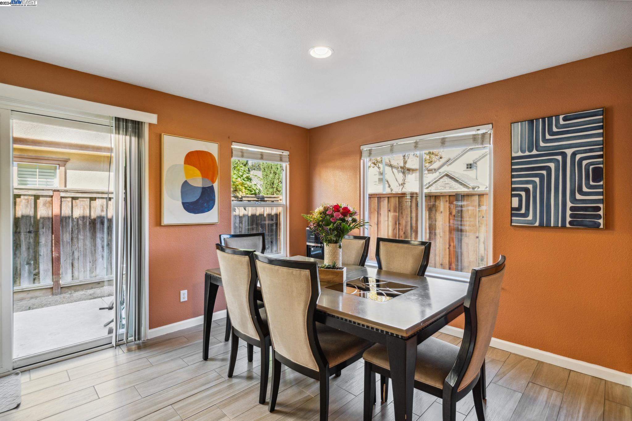 Detail Gallery Image 11 of 29 For 17351 Pheasant Downs Rd, Lathrop,  CA 95330 - 4 Beds | 3 Baths