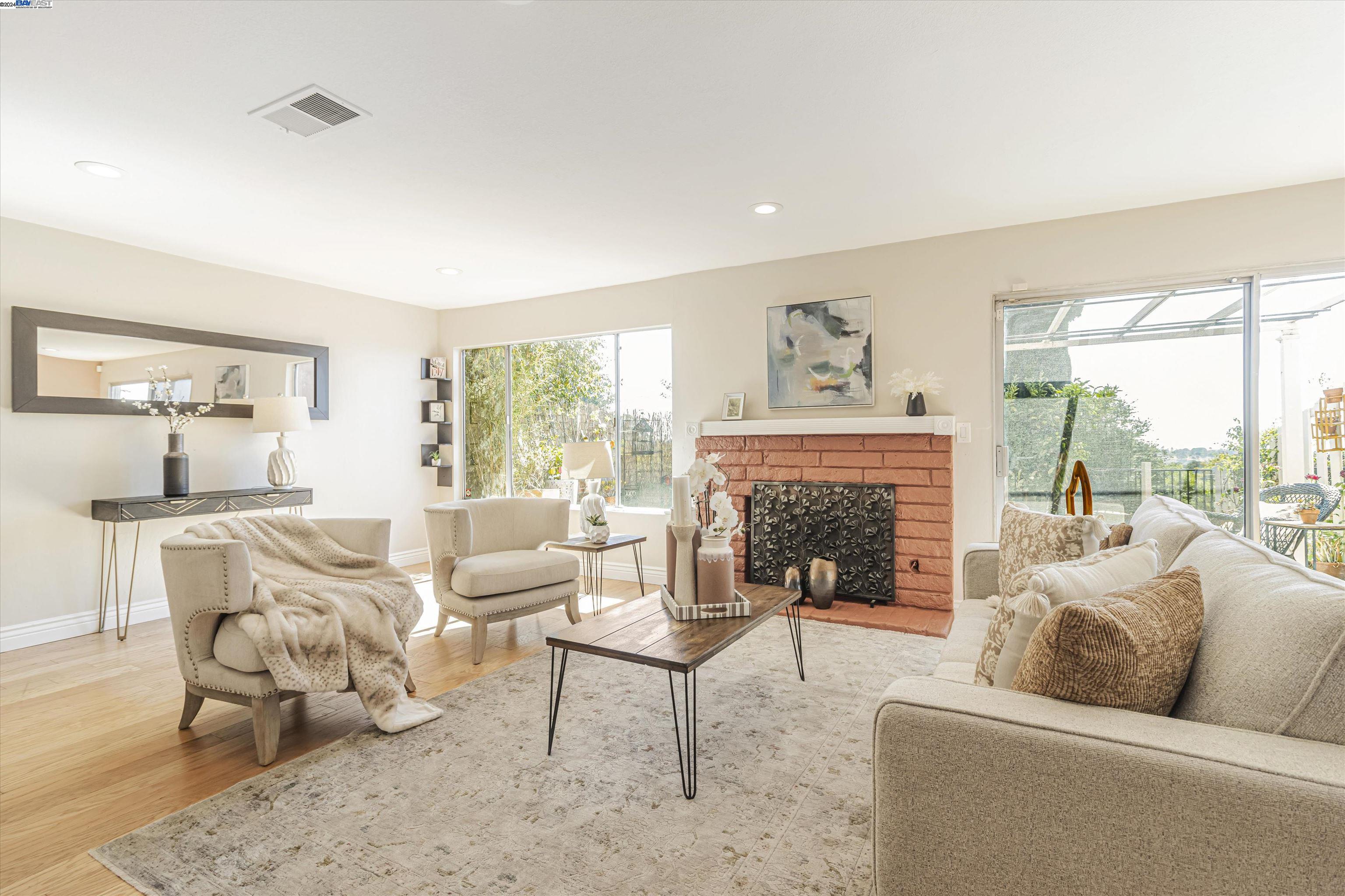 Photo #3: 41075513 Listing 