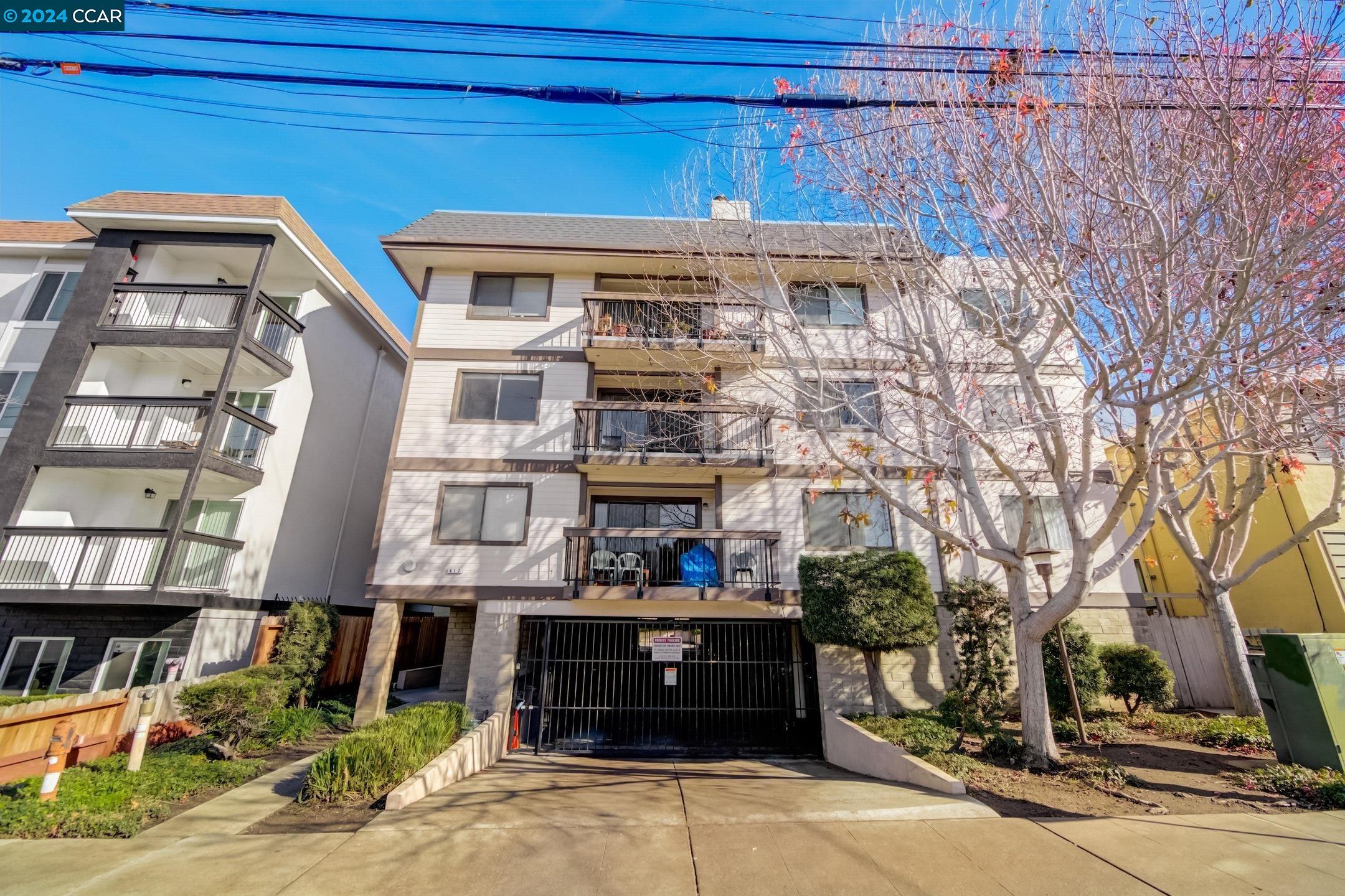 Detail Gallery Image 1 of 21 For 417 Evelyn Ave #206,  Albany,  CA 94706 - 2 Beds | 2 Baths