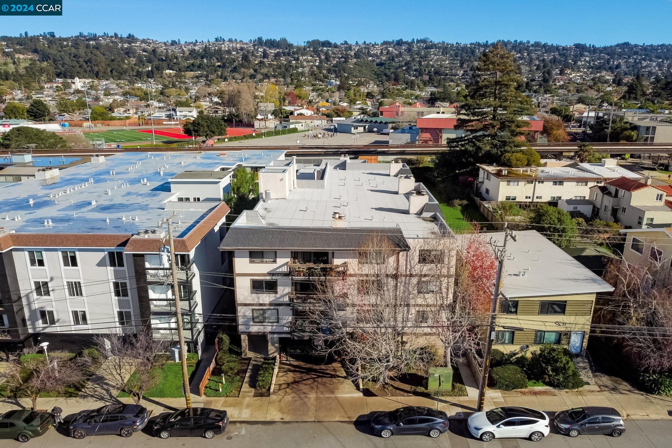 Detail Gallery Image 20 of 21 For 417 Evelyn Ave #206,  Albany,  CA 94706 - 2 Beds | 2 Baths