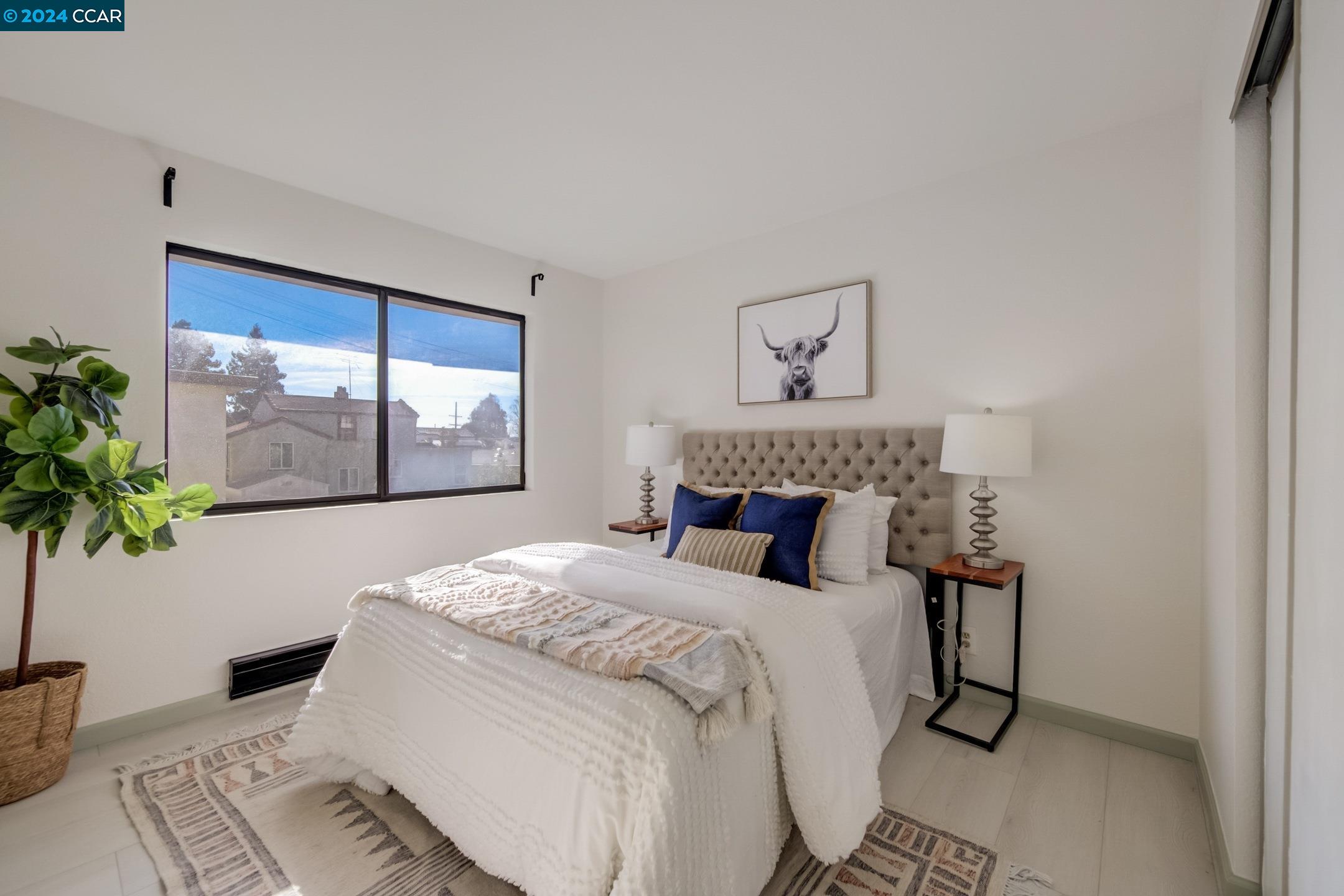 Detail Gallery Image 10 of 21 For 417 Evelyn Ave #206,  Albany,  CA 94706 - 2 Beds | 2 Baths