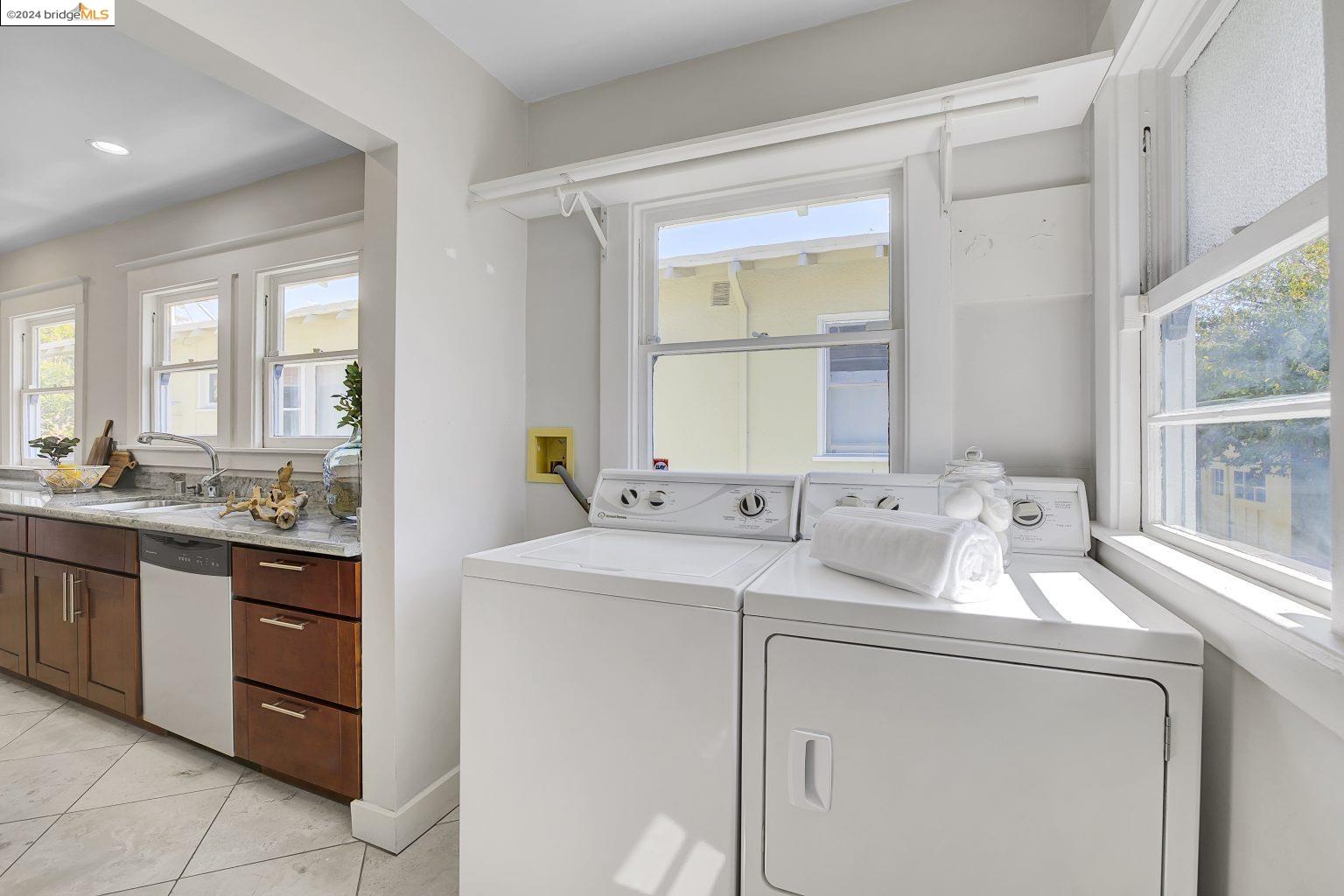 Detail Gallery Image 30 of 49 For 5457 Brookdale Ave, Oakland,  CA 94619 - 2 Beds | 1 Baths