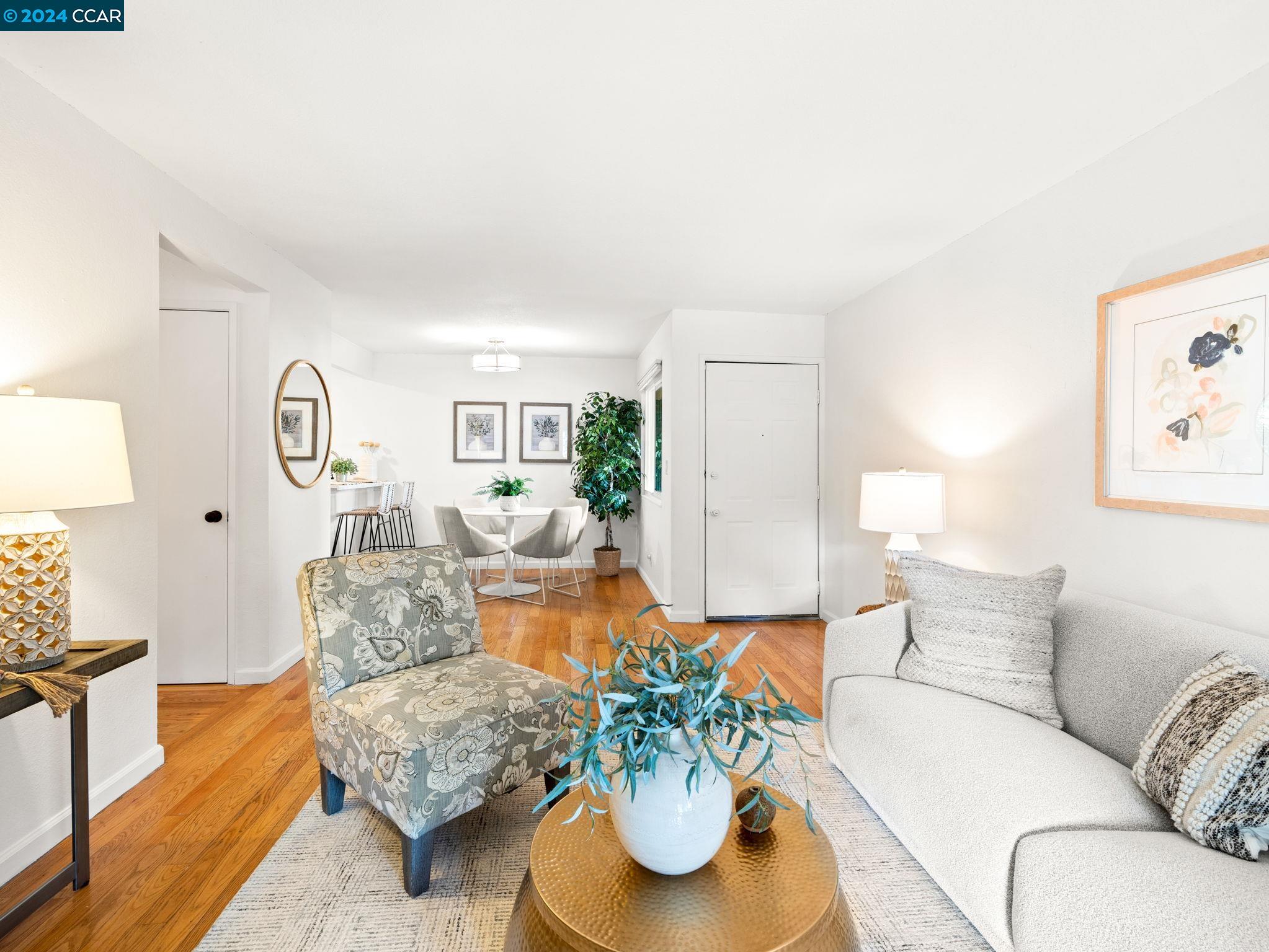 Photo #5: 41075552 Listing 
