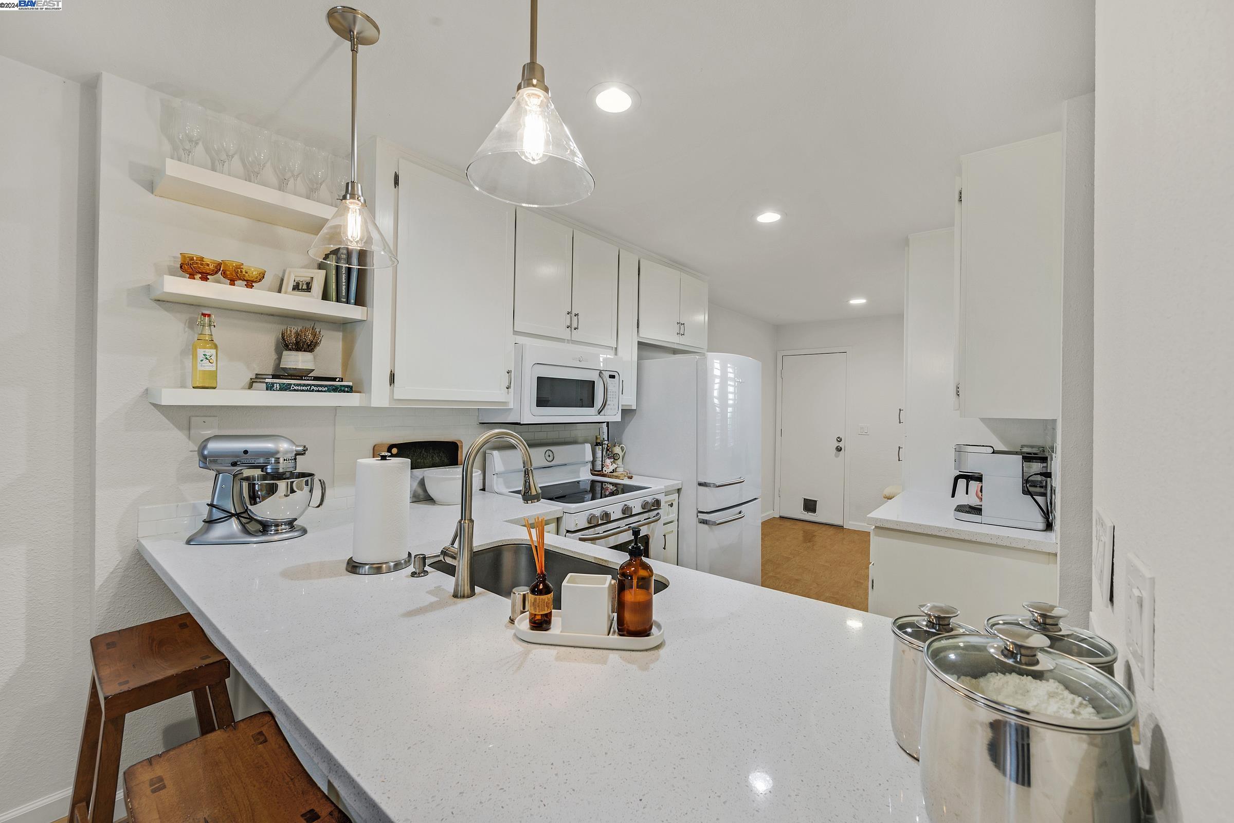 Photo #5: 41075558 Listing 