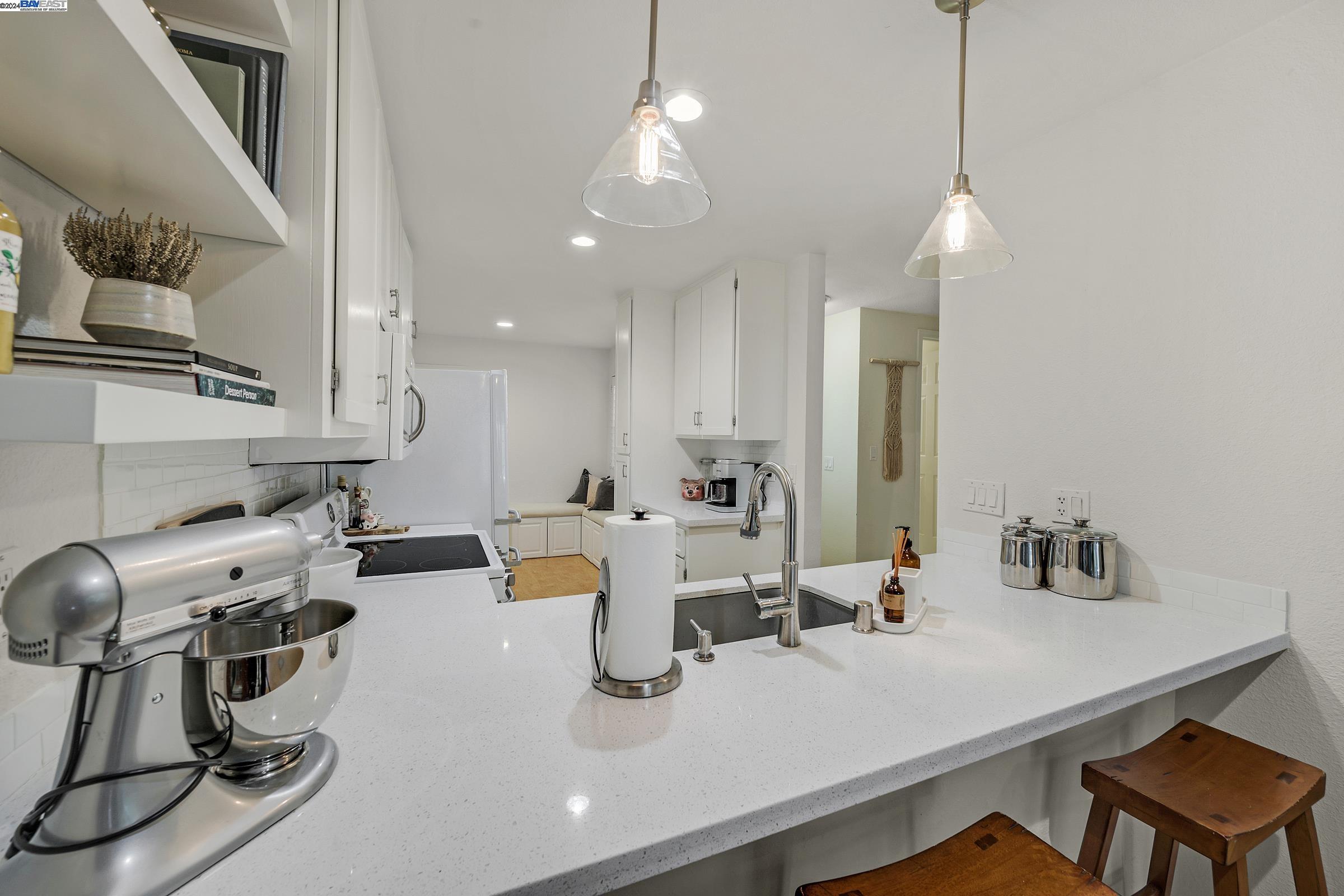 Photo #6: 41075558 Listing 