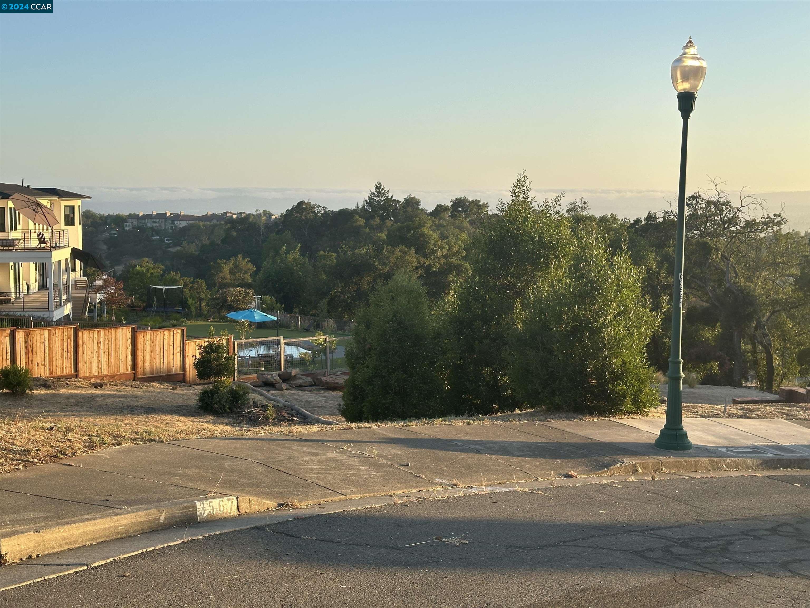 Detail Gallery Image 15 of 28 For 3567 Fir Hollow Ct, Santa Rosa,  CA 95403 - – Beds | – Baths