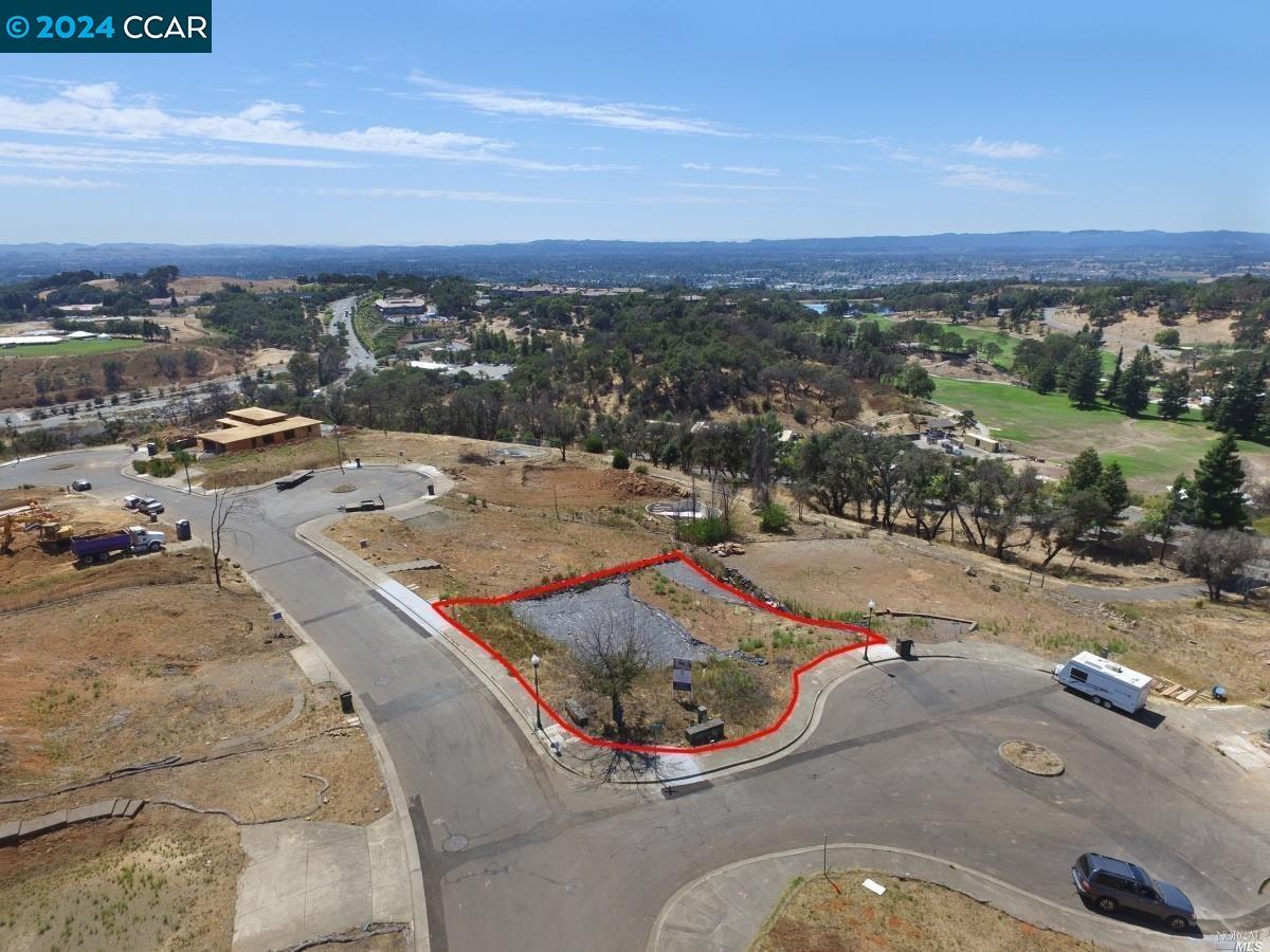 Detail Gallery Image 4 of 28 For 3567 Fir Hollow Ct, Santa Rosa,  CA 95403 - – Beds | – Baths