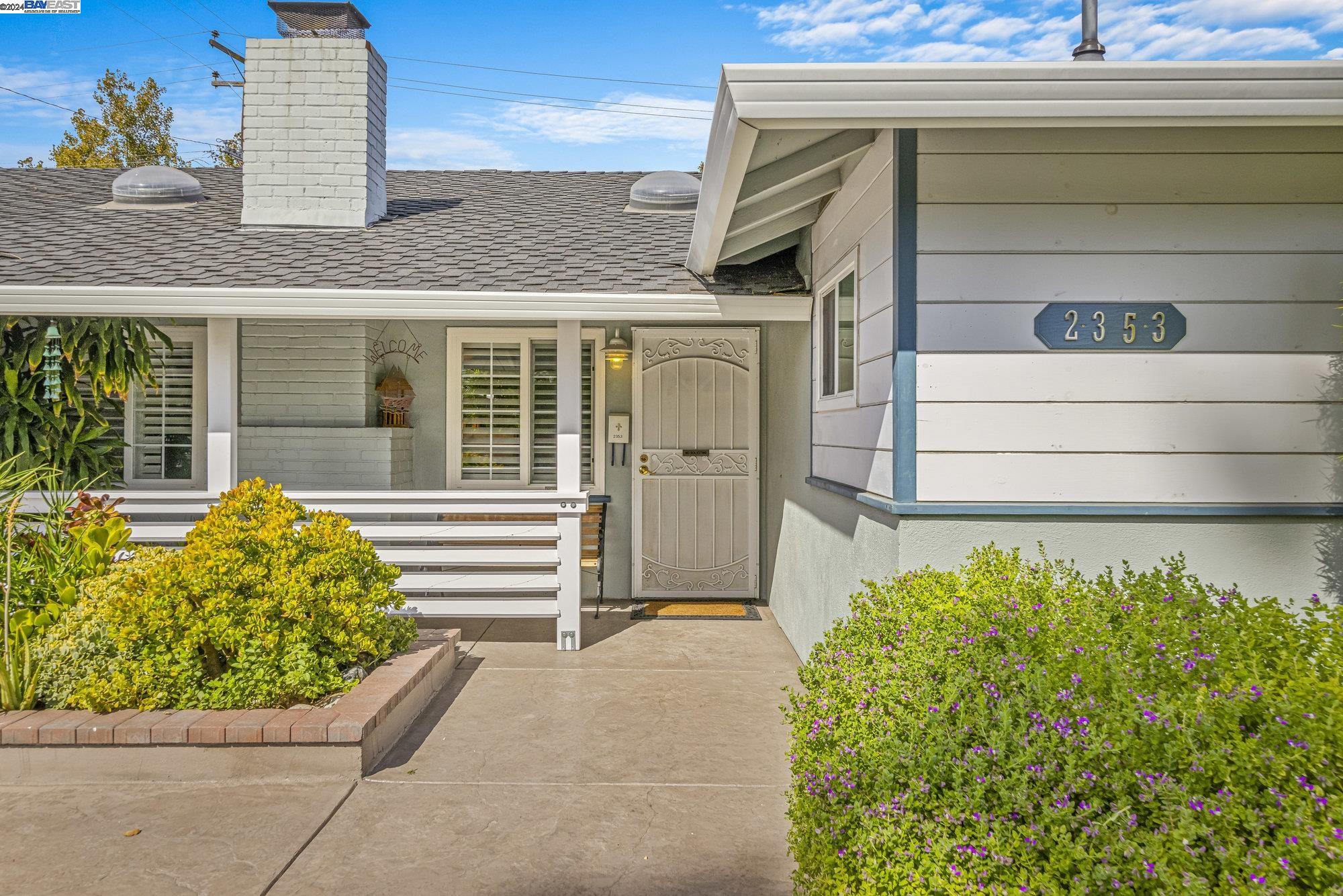 Detail Gallery Image 7 of 53 For 2353 Warburton Ave, Santa Clara,  CA 95050 - 3 Beds | 2 Baths