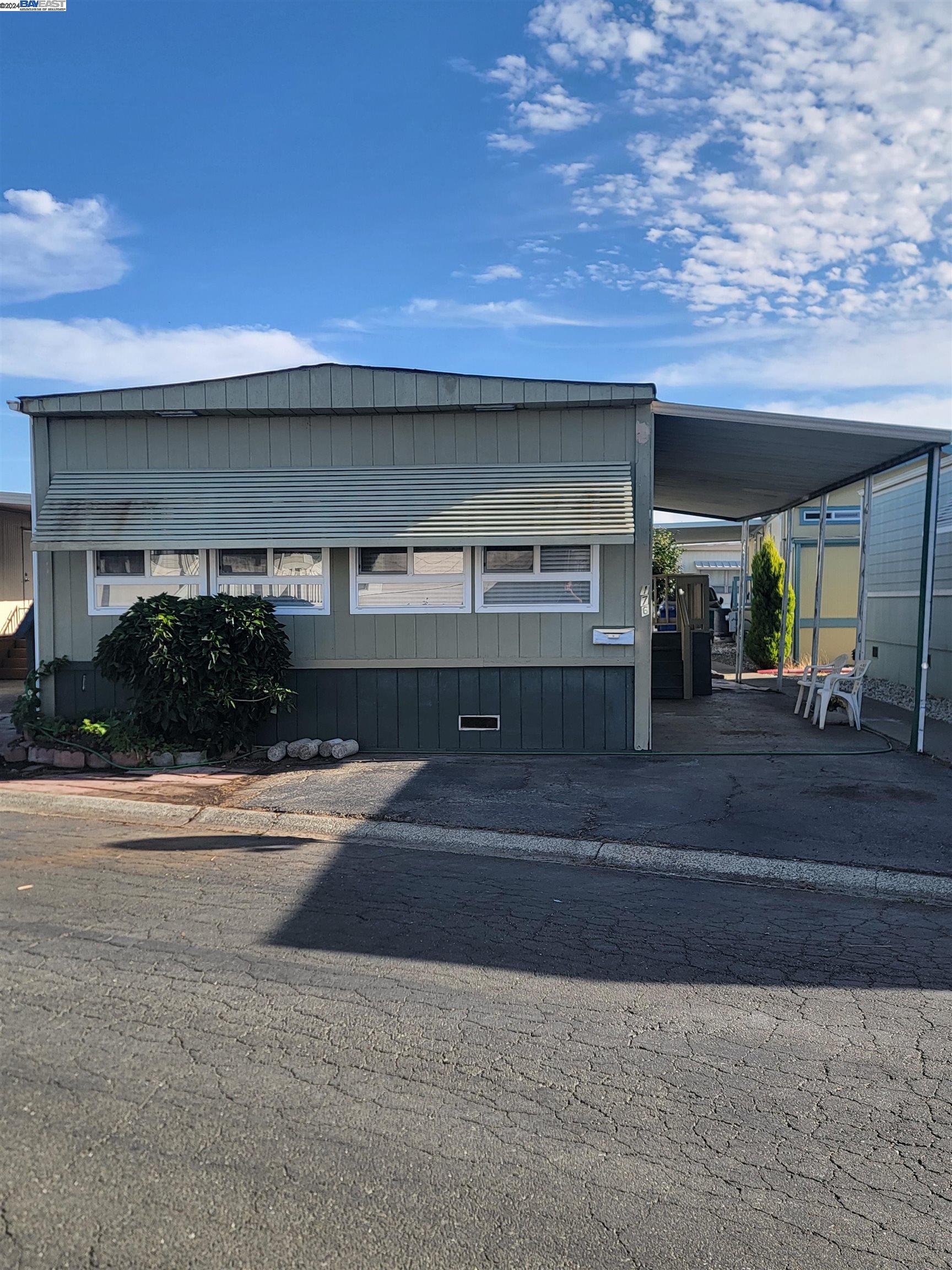 Detail Gallery Image 1 of 1 For 1200 W Winton Ave #176,  Hayward,  CA 94545 - 3 Beds | 2 Baths