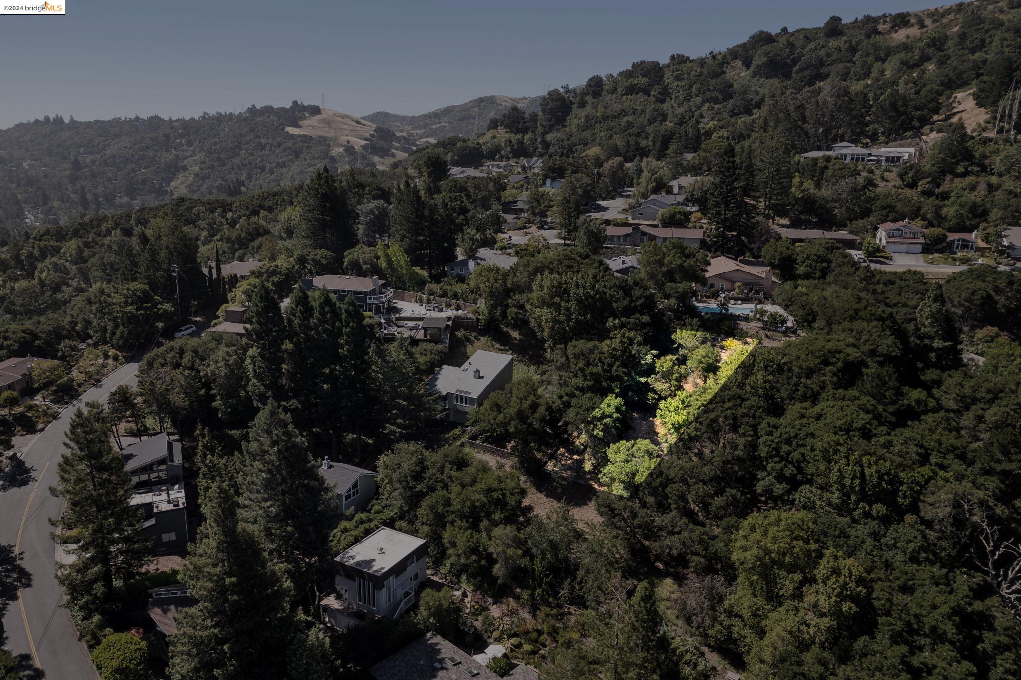 Detail Gallery Image 5 of 11 For 36 Lucille Way, Orinda,  CA 94563 - – Beds | – Baths