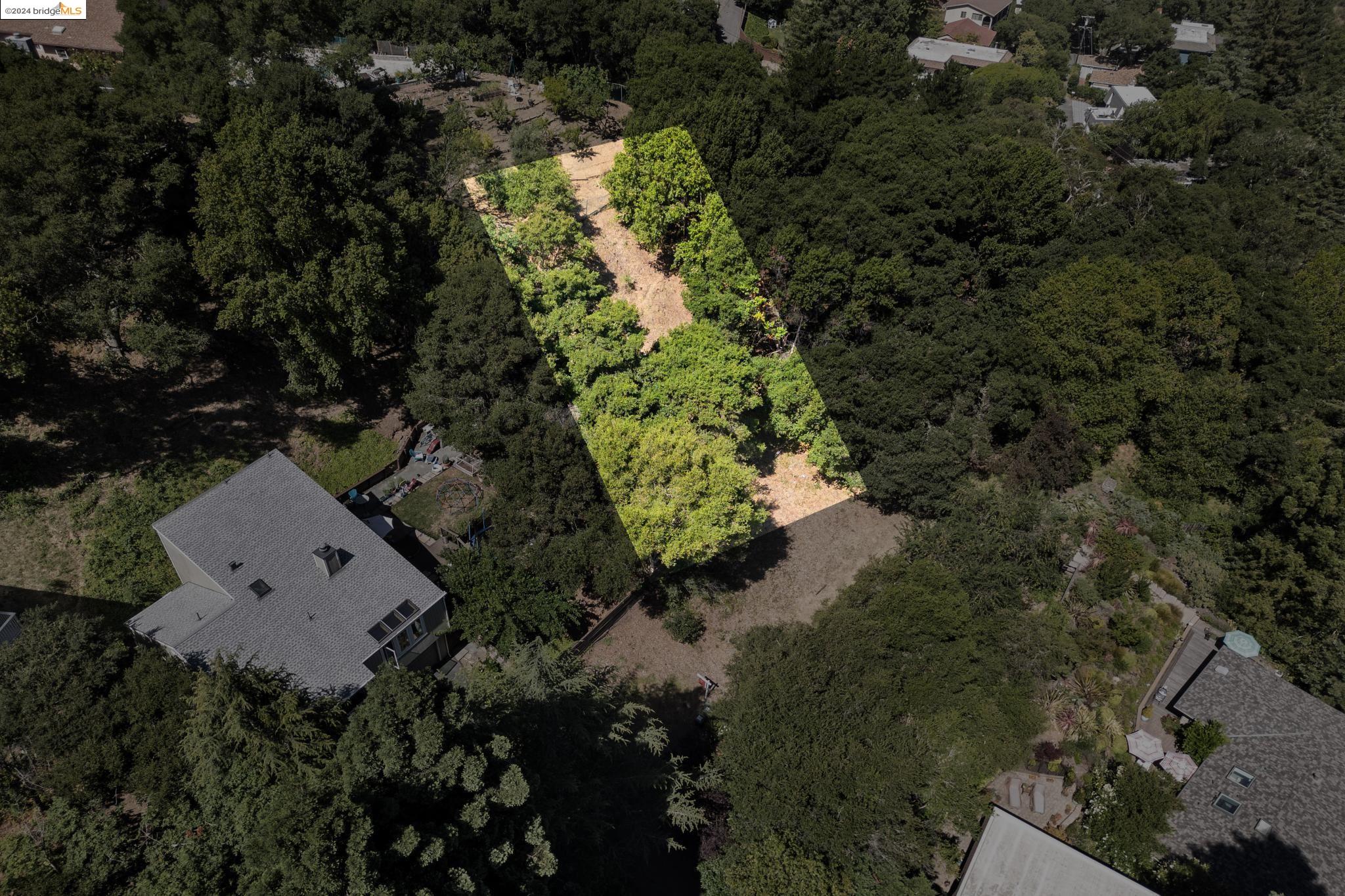 Detail Gallery Image 10 of 11 For 36 Lucille Way, Orinda,  CA 94563 - – Beds | – Baths