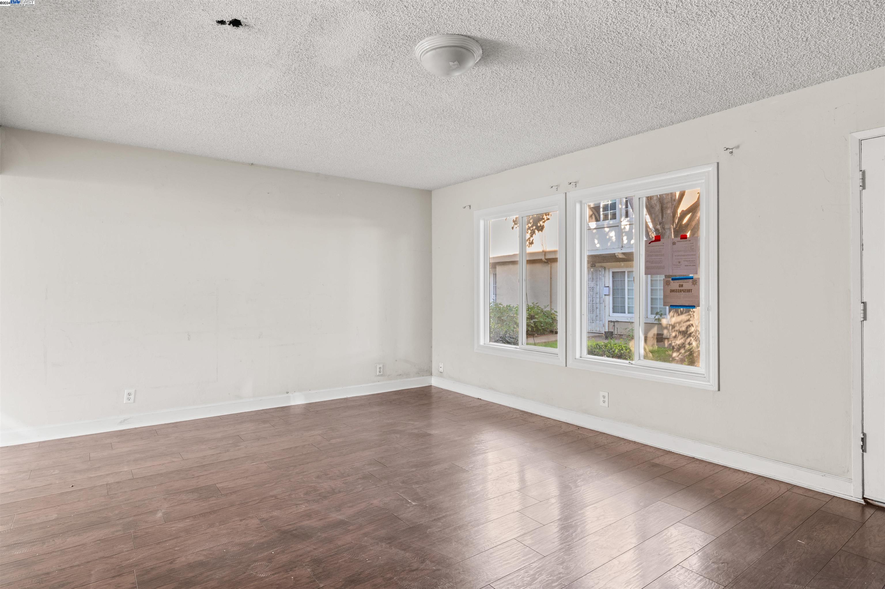 Detail Gallery Image 11 of 26 For 1491 Carmen Ct, San Jose,  CA 95121 - 4 Beds | 2/1 Baths