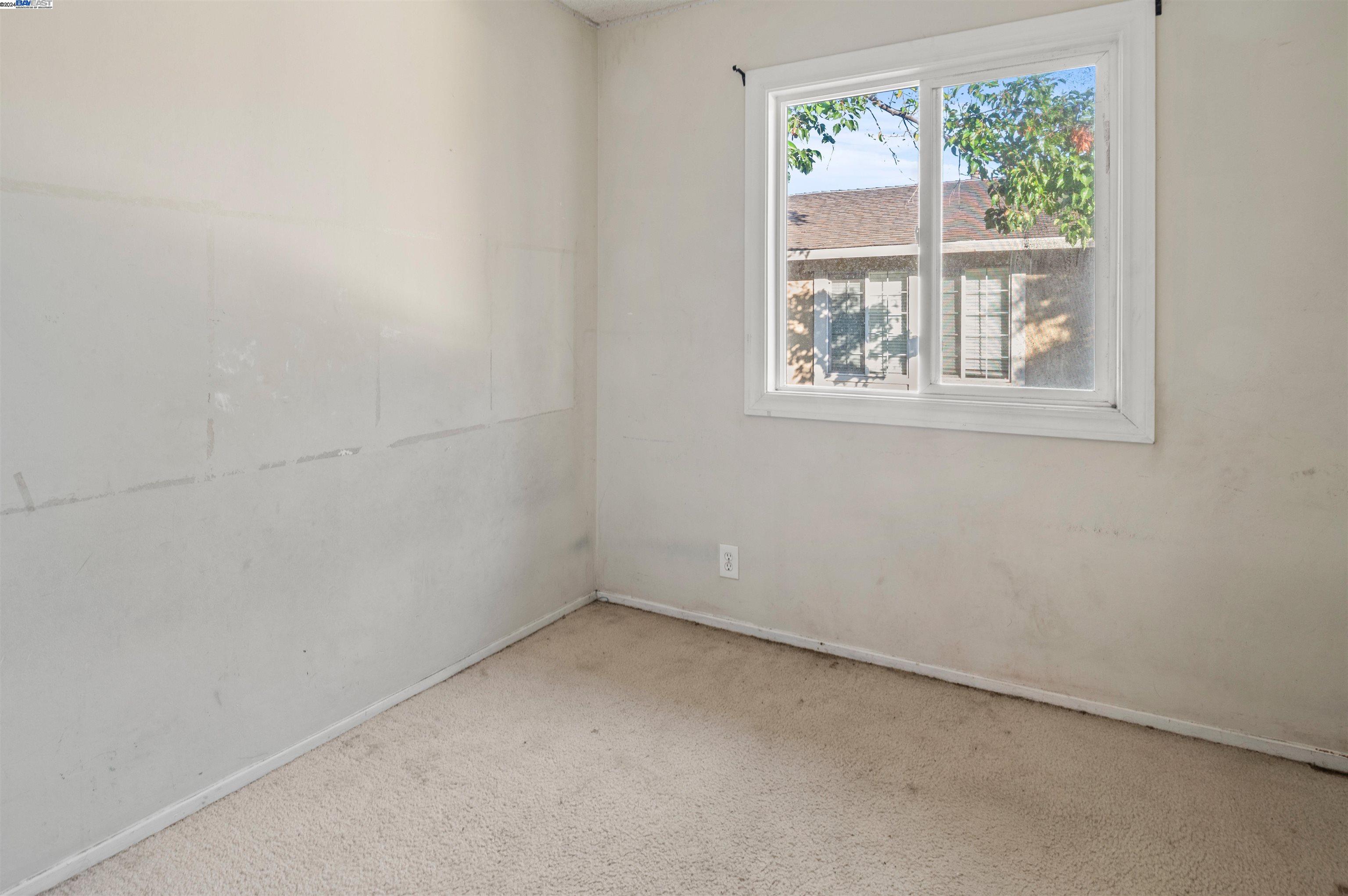 Detail Gallery Image 24 of 26 For 1491 Carmen Ct, San Jose,  CA 95121 - 4 Beds | 2/1 Baths