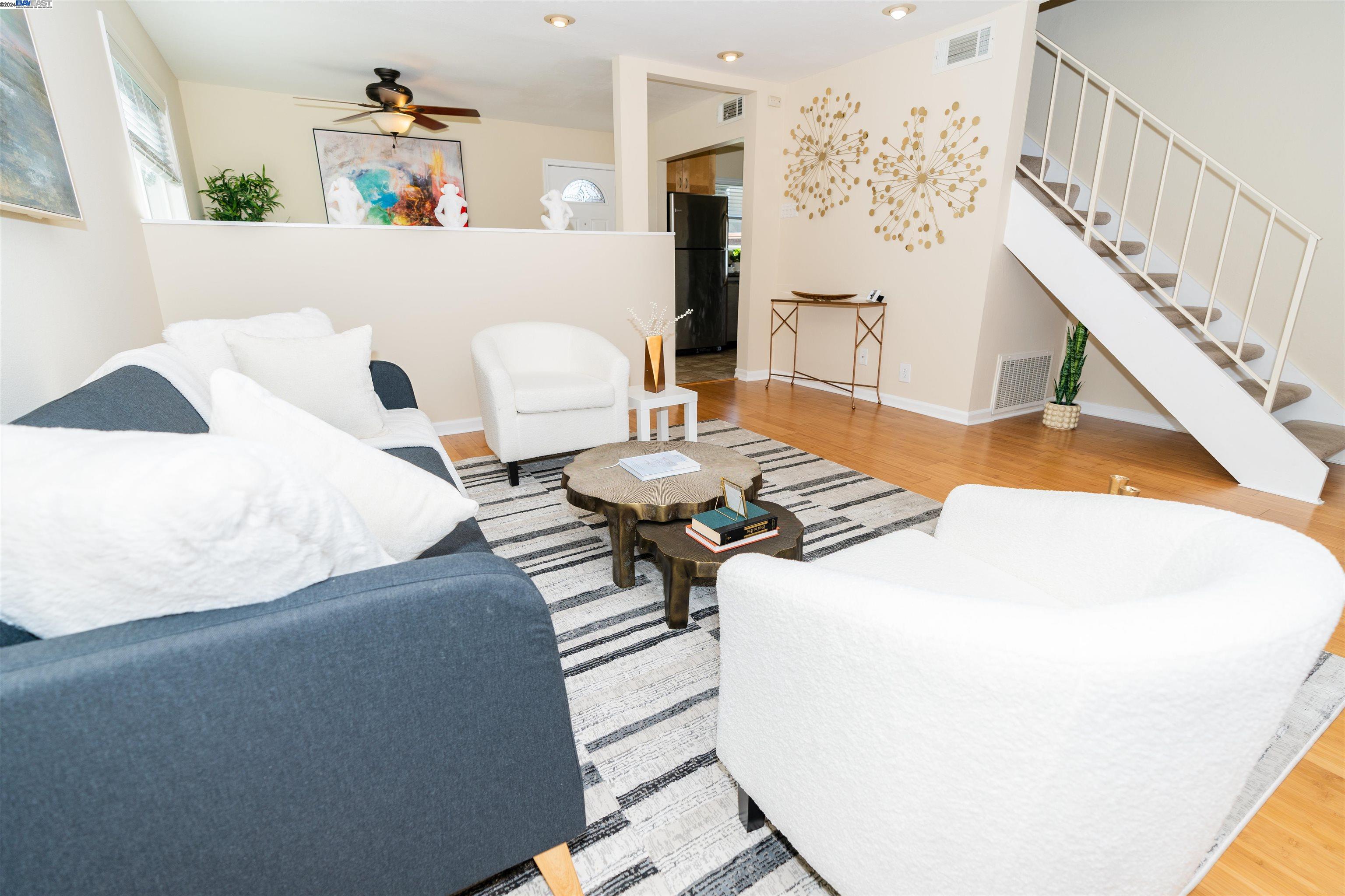 Photo #2: 41075673 Listing 