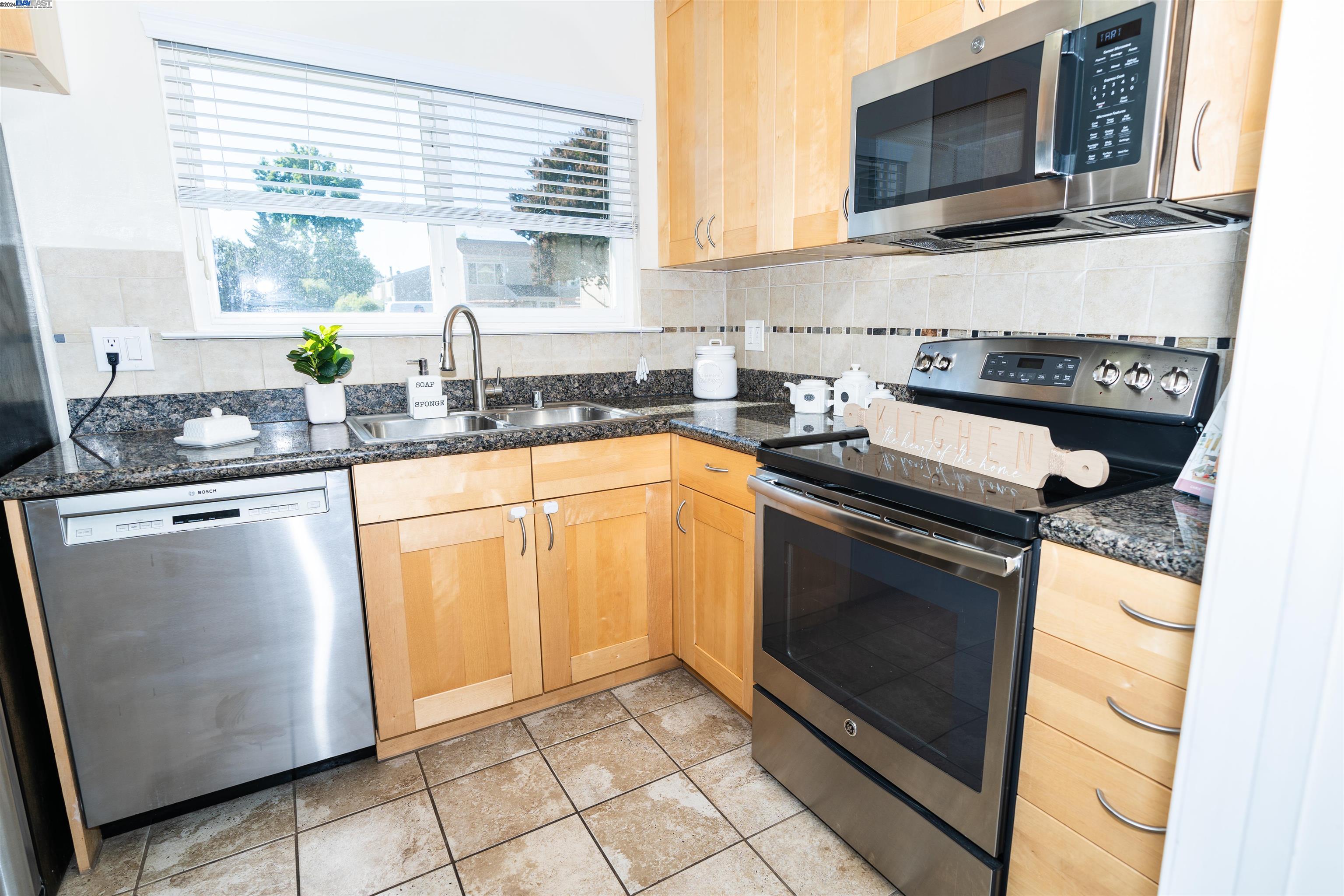 Photo #6: 41075673 Listing 