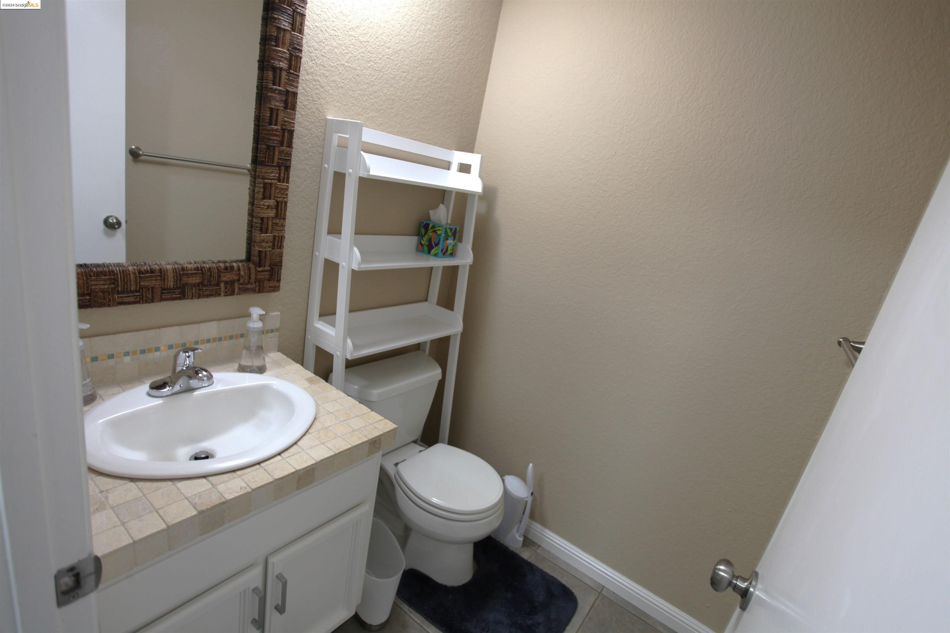 Detail Gallery Image 30 of 36 For 2322 New Lake Pl, Martinez,  CA 94553 - 3 Beds | 2/1 Baths