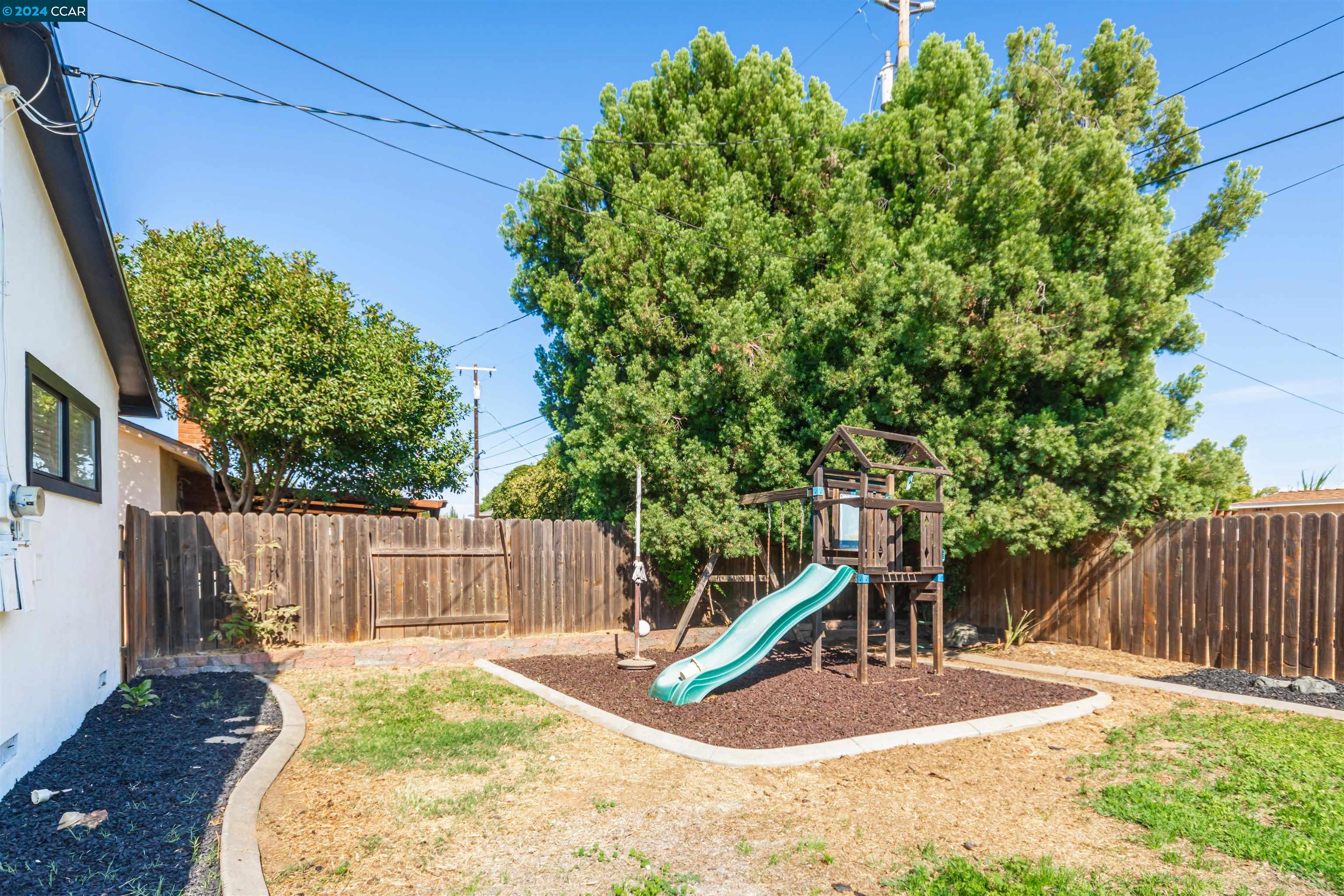 Detail Gallery Image 37 of 39 For 1257 Stafford Way, Yuba City,  CA 95991 - 3 Beds | 2 Baths