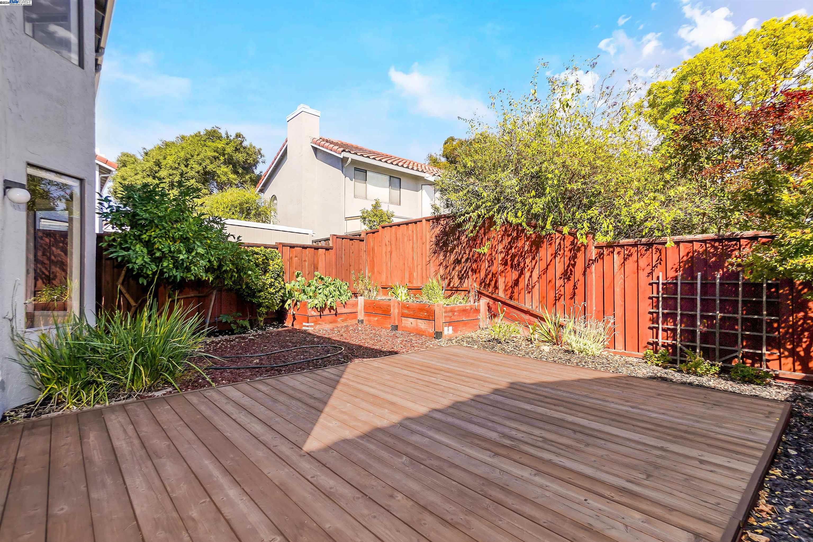 Detail Gallery Image 31 of 41 For 20058 Rawhide Way, Castro Valley,  CA 94552 - 2 Beds | 2/1 Baths