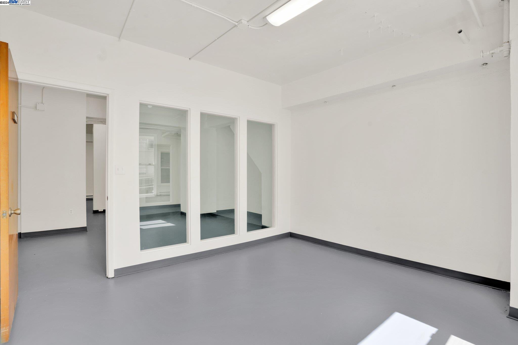 Detail Gallery Image 12 of 36 For , Oakland,  CA 94612 - – Beds | – Baths