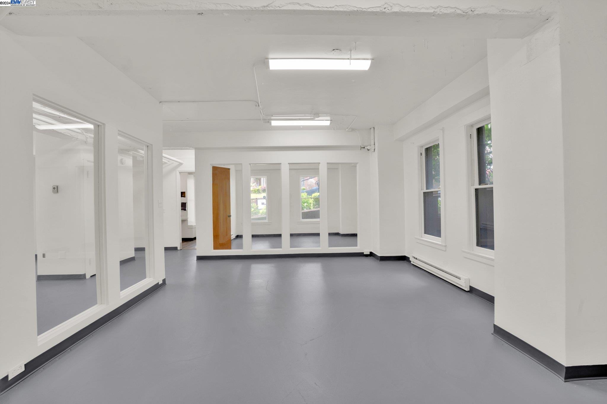 Detail Gallery Image 19 of 36 For , Oakland,  CA 94612 - – Beds | – Baths