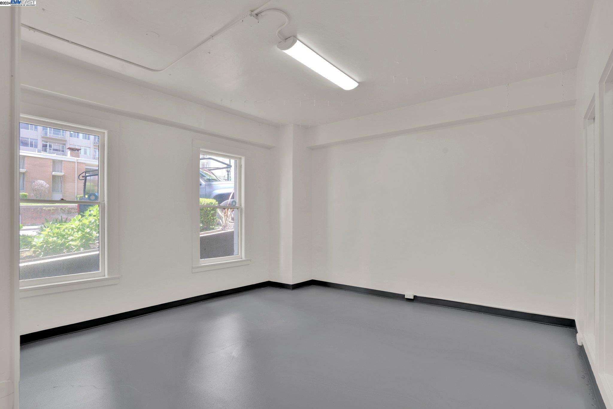 Detail Gallery Image 23 of 36 For , Oakland,  CA 94612 - – Beds | – Baths