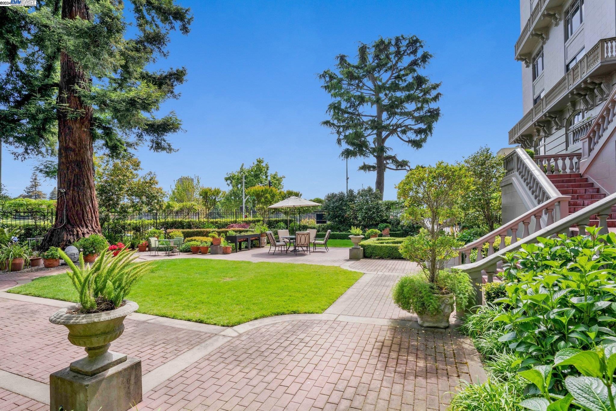 Detail Gallery Image 27 of 36 For , Oakland,  CA 94612 - – Beds | – Baths