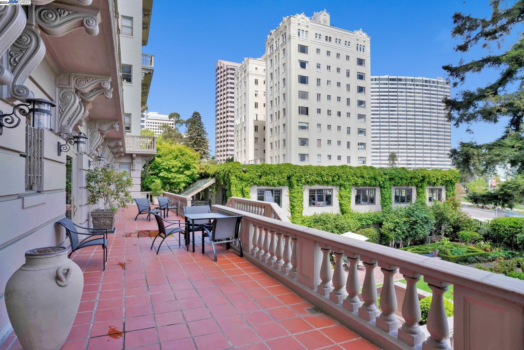 Detail Gallery Image 30 of 36 For , Oakland,  CA 94612 - – Beds | – Baths