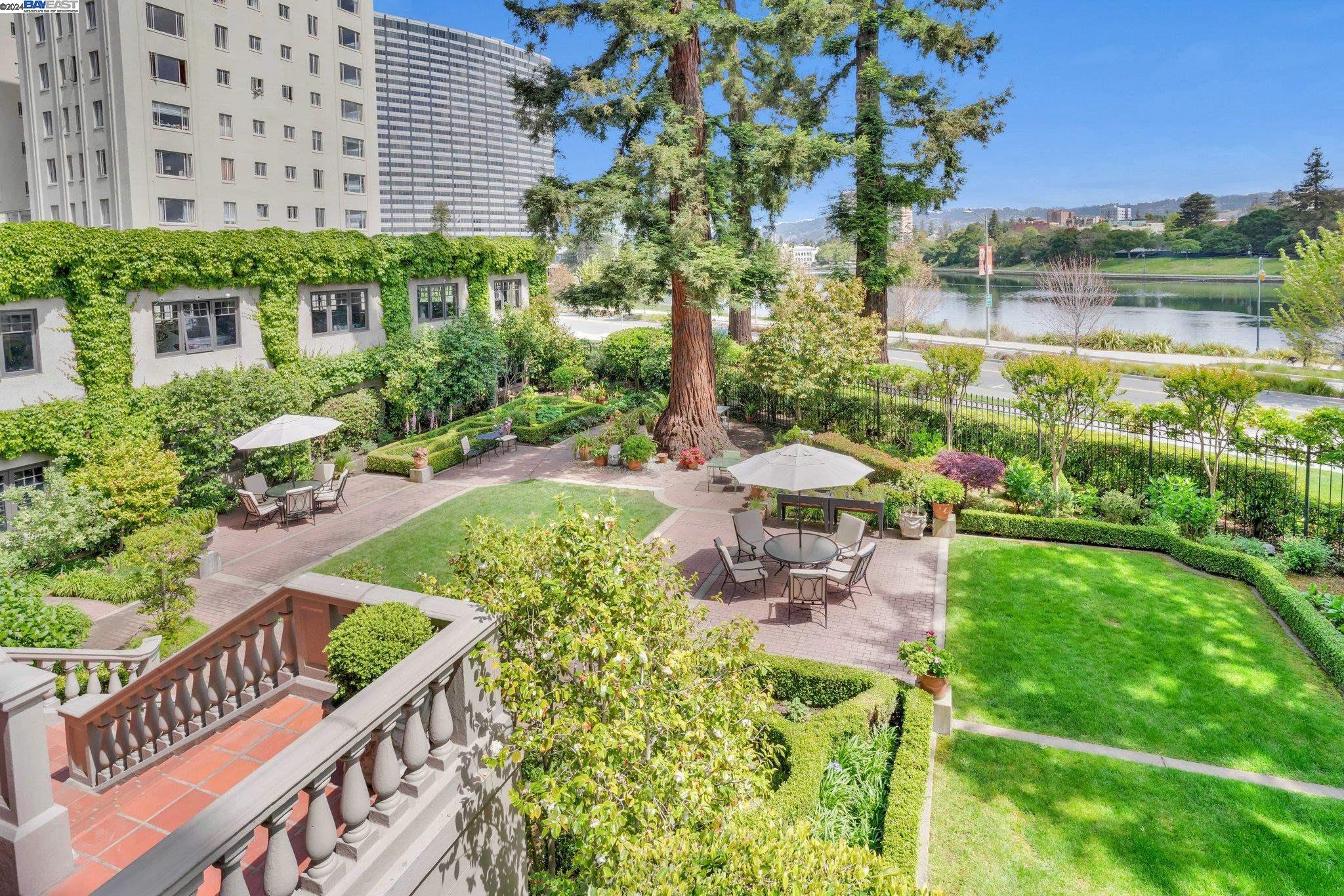 Detail Gallery Image 31 of 36 For , Oakland,  CA 94612 - – Beds | – Baths