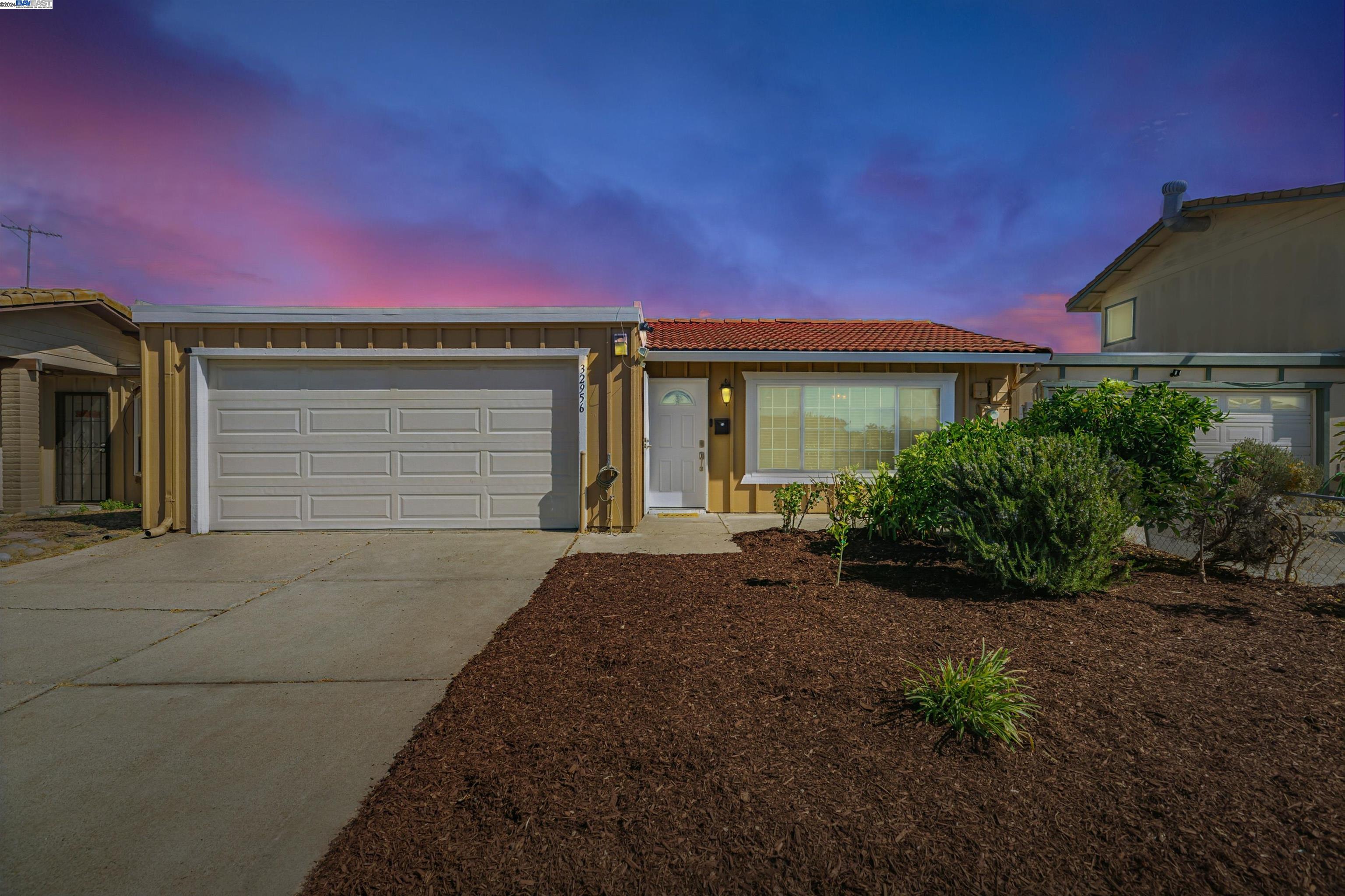 Detail Gallery Image 1 of 1 For 32956 Lake Erie St, Fremont,  CA 94555 - 3 Beds | 2 Baths