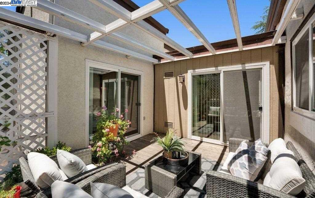 Photo #2: 41075799 Listing 
