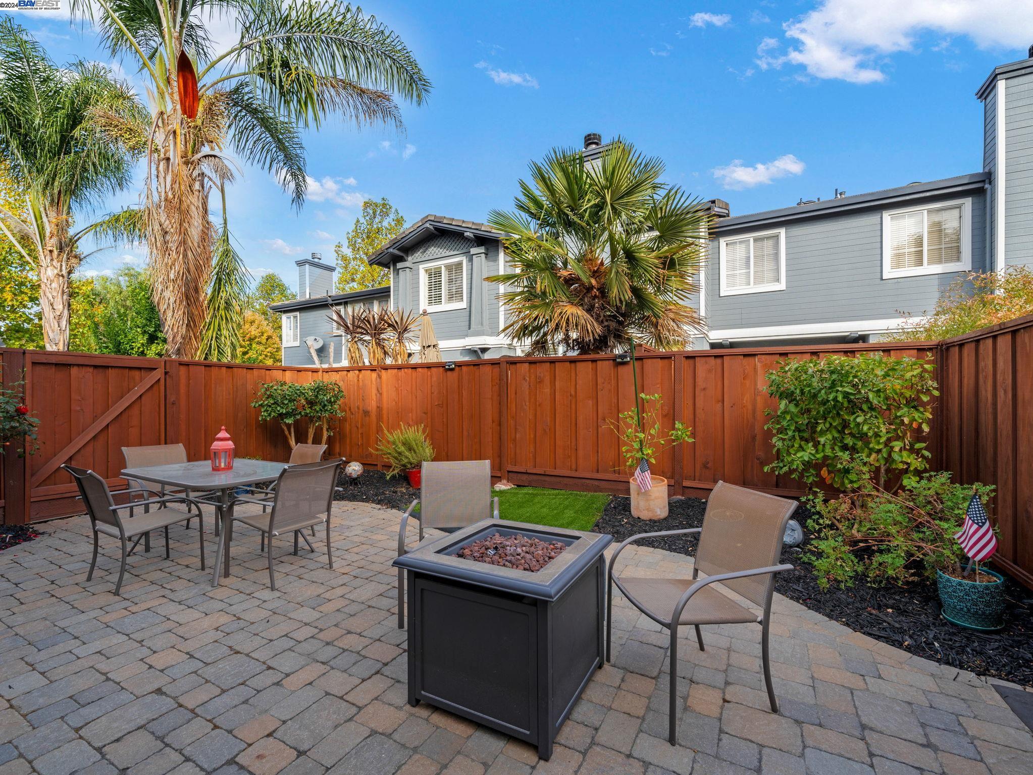 Detail Gallery Image 20 of 24 For 1510 Corte Reina Cmn, Livermore,  CA 94551 - 3 Beds | 2/1 Baths