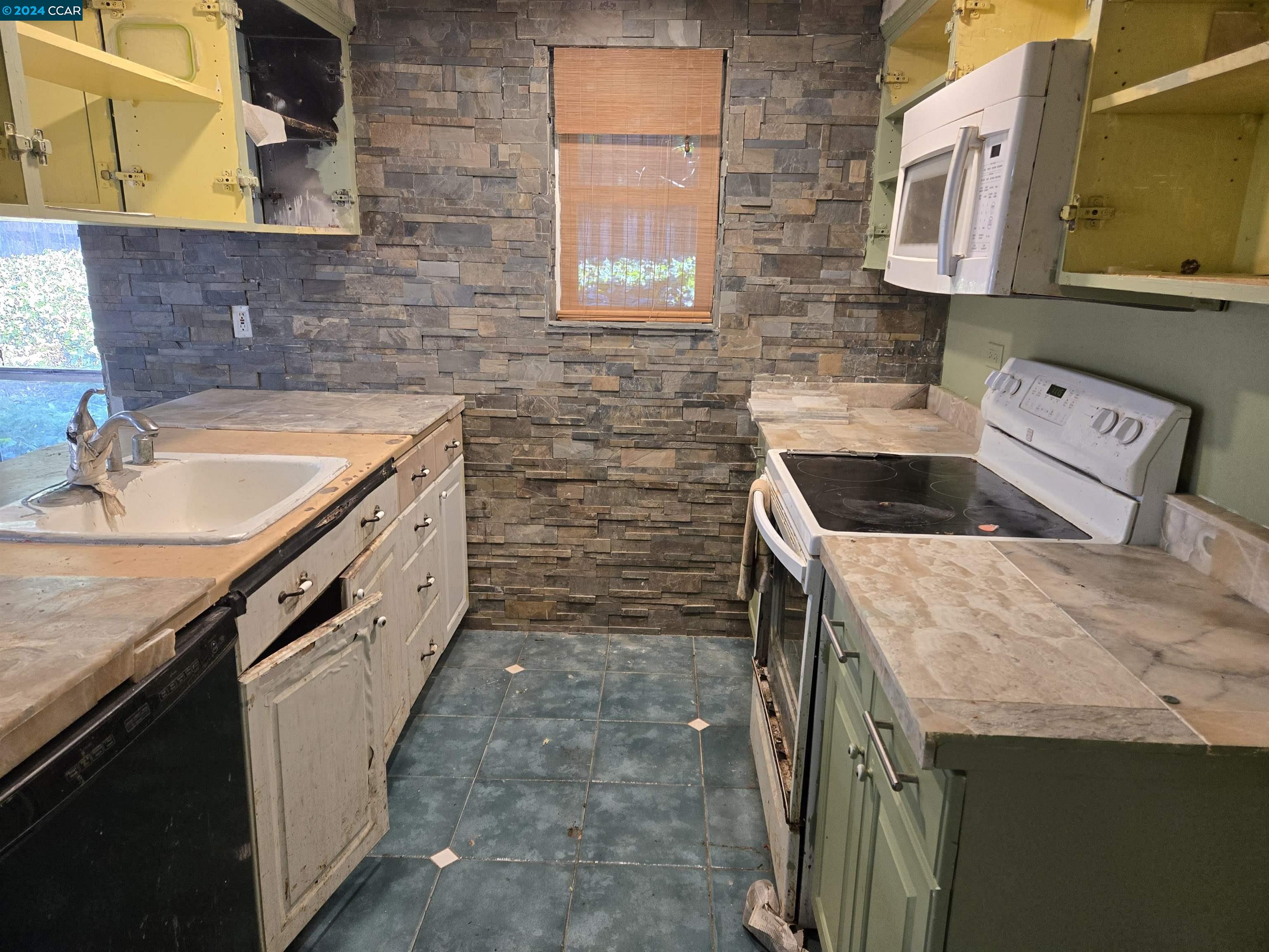 Photo #3: 41075817 Listing 