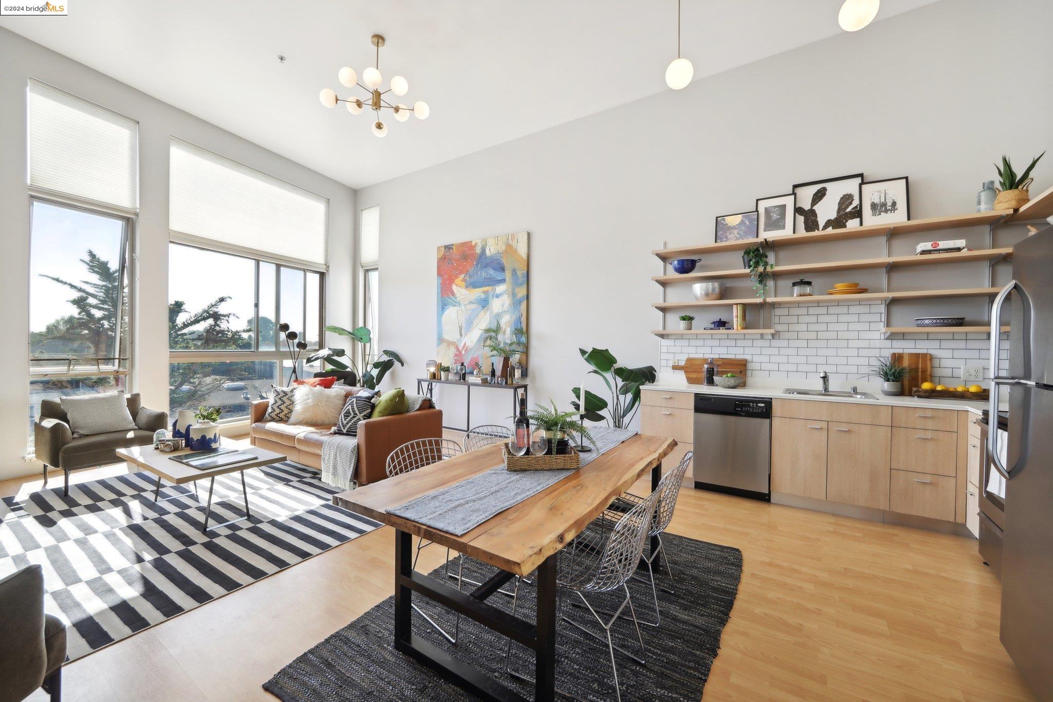 More Details about MLS # 41075855 : 1201 PINE ST # 462