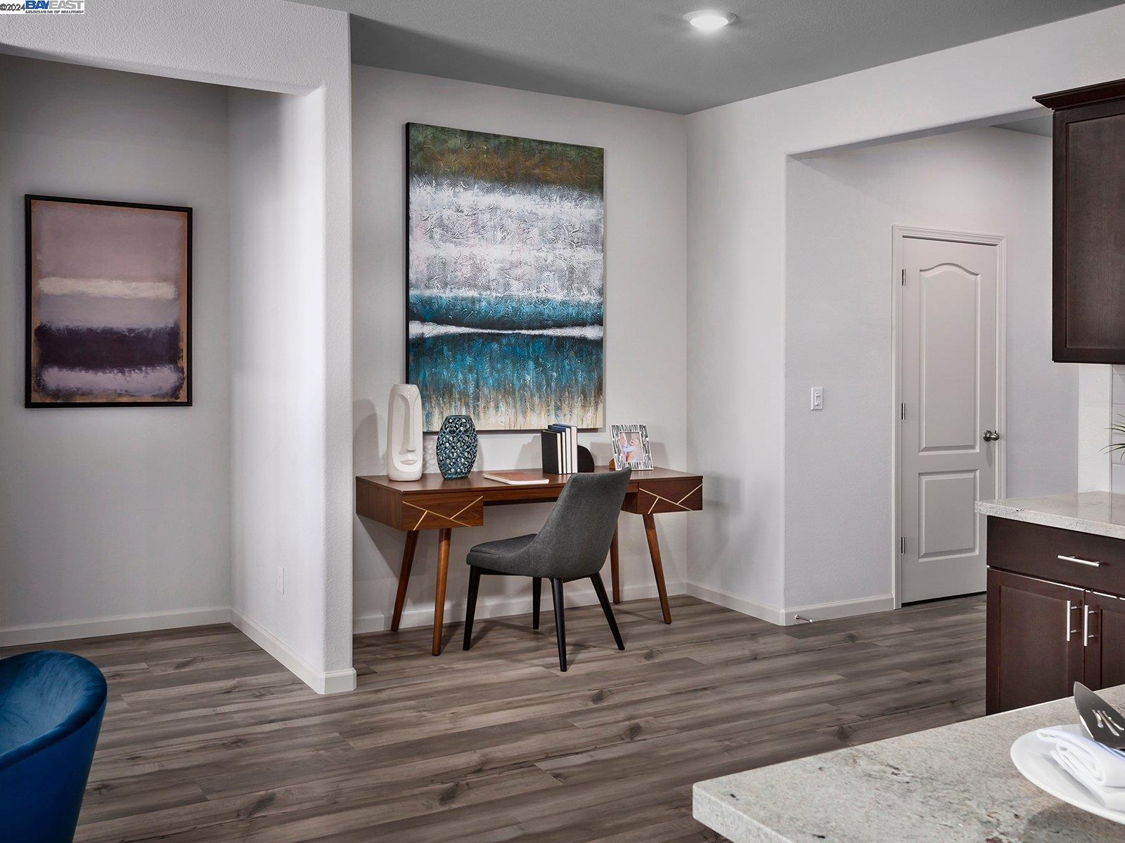 Detail Gallery Image 13 of 14 For 1732 Yukon Territory Ave, Manteca,  CA 95337 - 4 Beds | 2 Baths