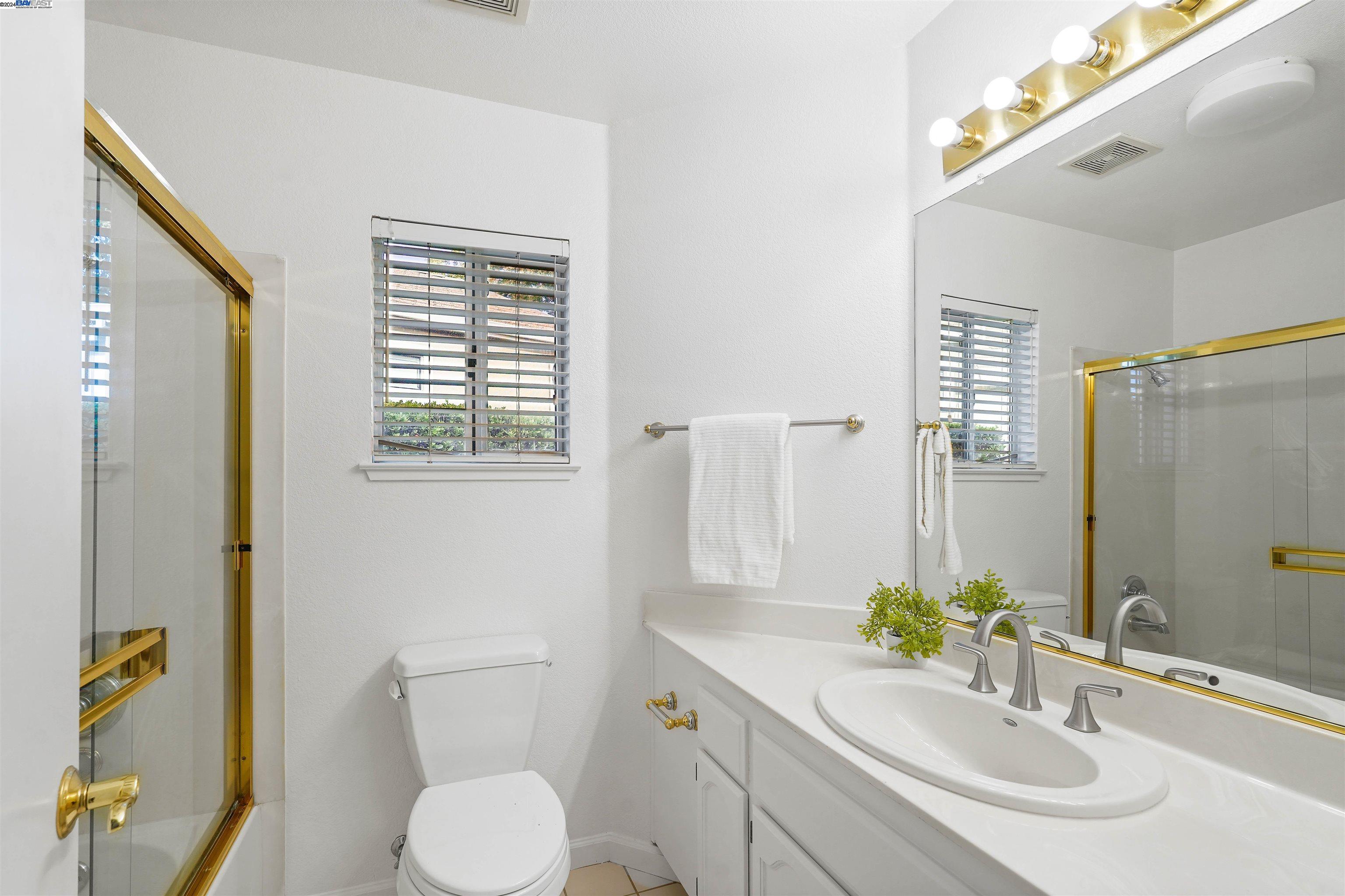 Detail Gallery Image 10 of 21 For 432 Ruby Ter, Brentwood,  CA 94513 - 2 Beds | 2 Baths