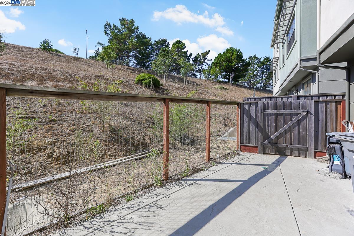 Detail Gallery Image 50 of 57 For 3369 Shannon Pl, South San Francisco,  CA 94080 - 4 Beds | 3/1 Baths