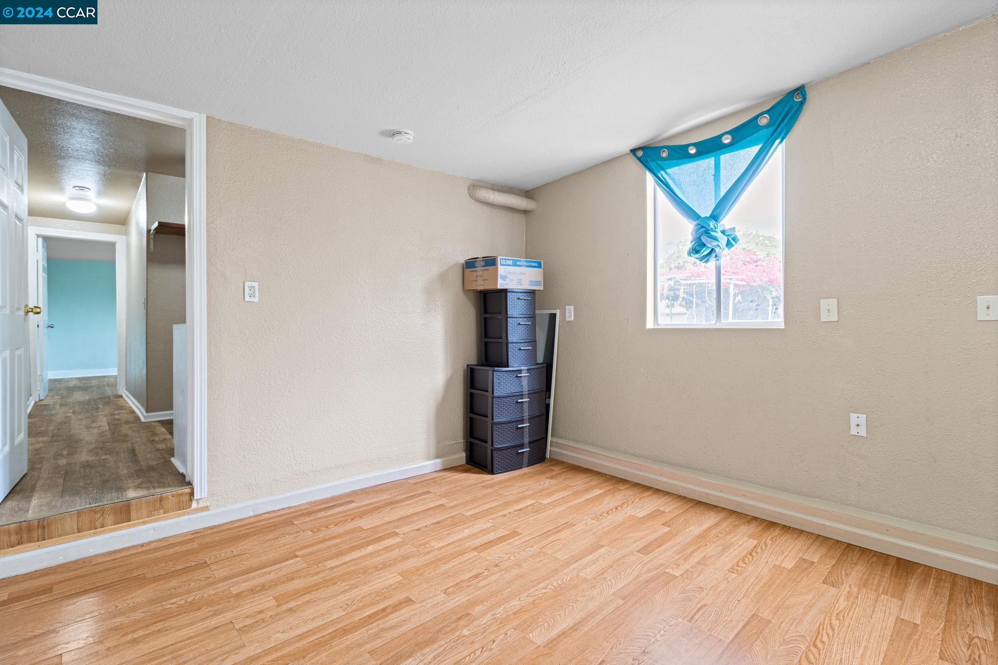 Detail Gallery Image 26 of 45 For 2343 Esmond Dr., Richmond,  CA 94804-1307 - 2 Beds | 2 Baths