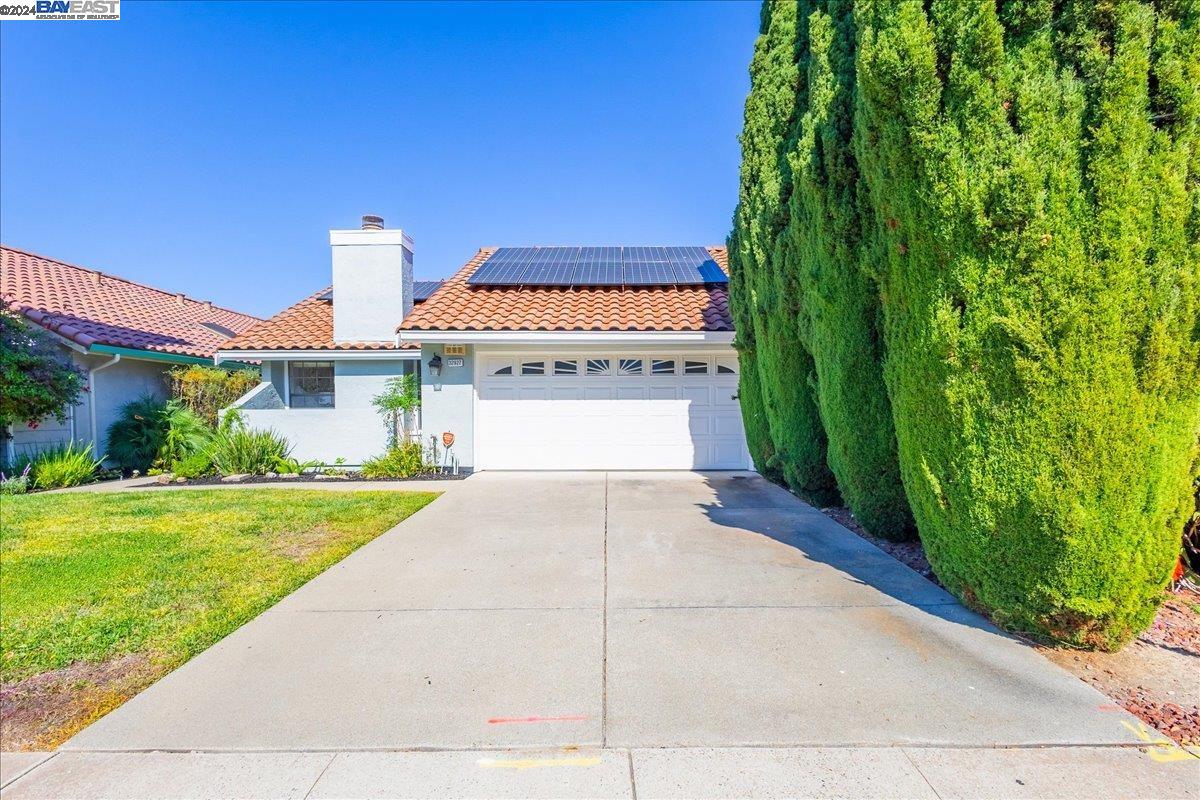 Detail Gallery Image 1 of 1 For 32927 Oakdale St, Union City,  CA 94587 - 3 Beds | 2 Baths
