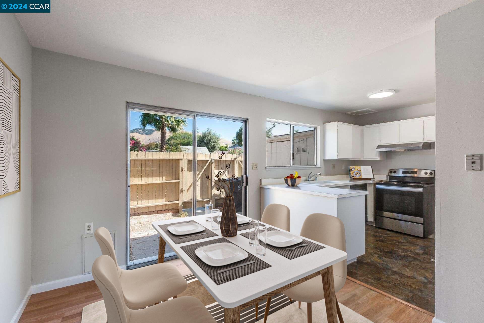Photo #3: 41075990 Listing 