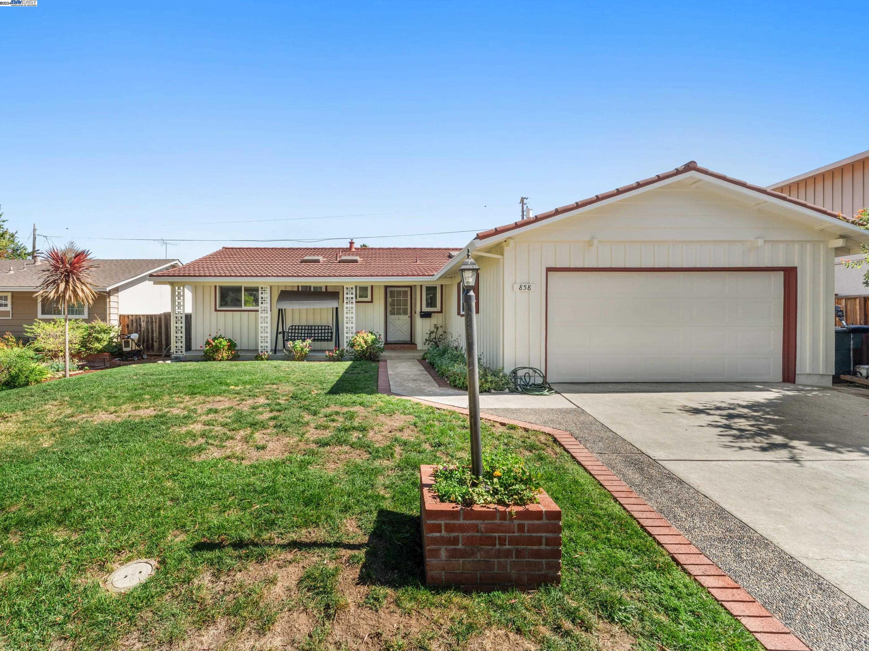 Detail Gallery Image 1 of 1 For 858 Maranta Ave, Sunnyvale,  CA 94087 - 3 Beds | 2 Baths