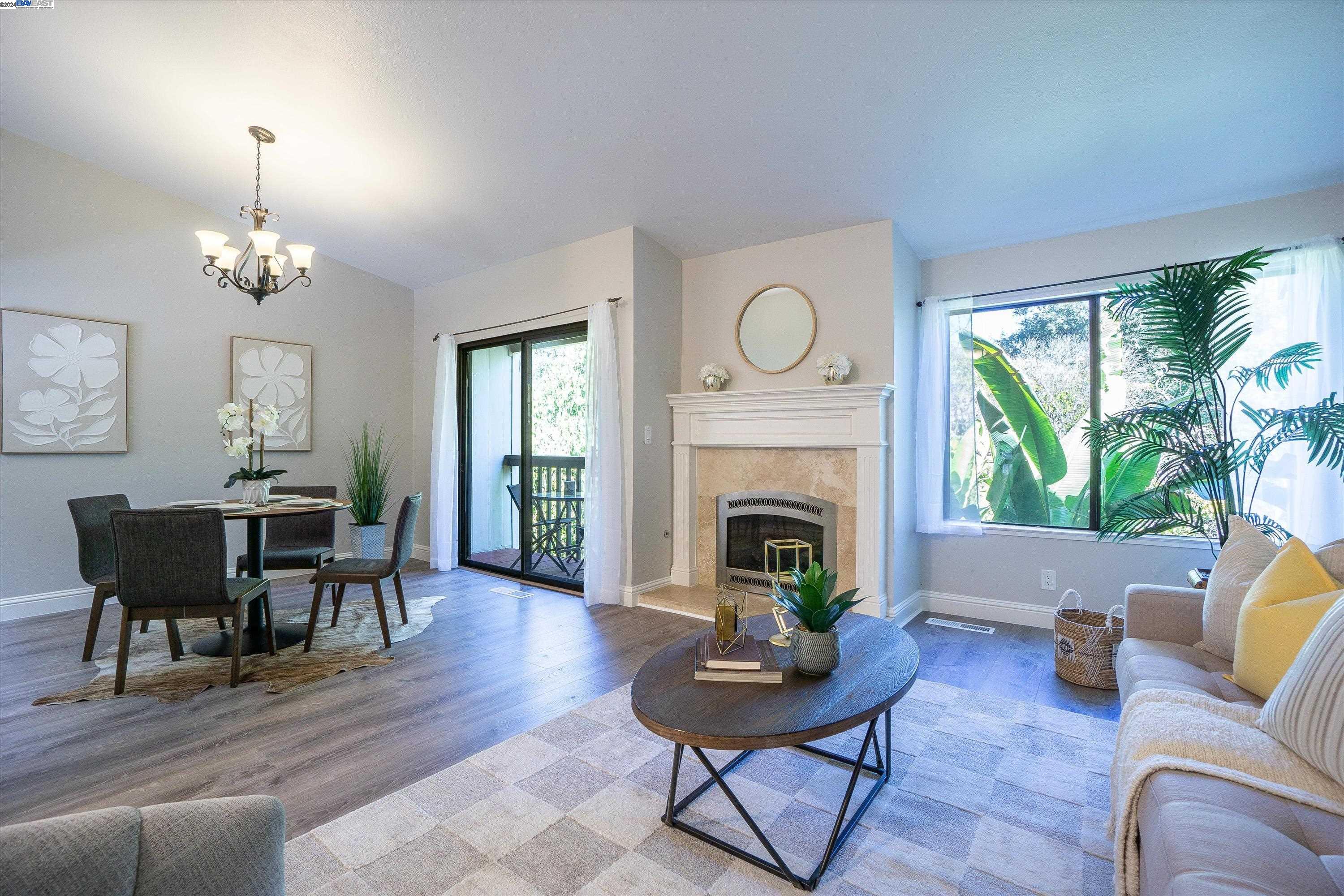 More Details about MLS # 41075999 : 1541 ASHWOOD DR