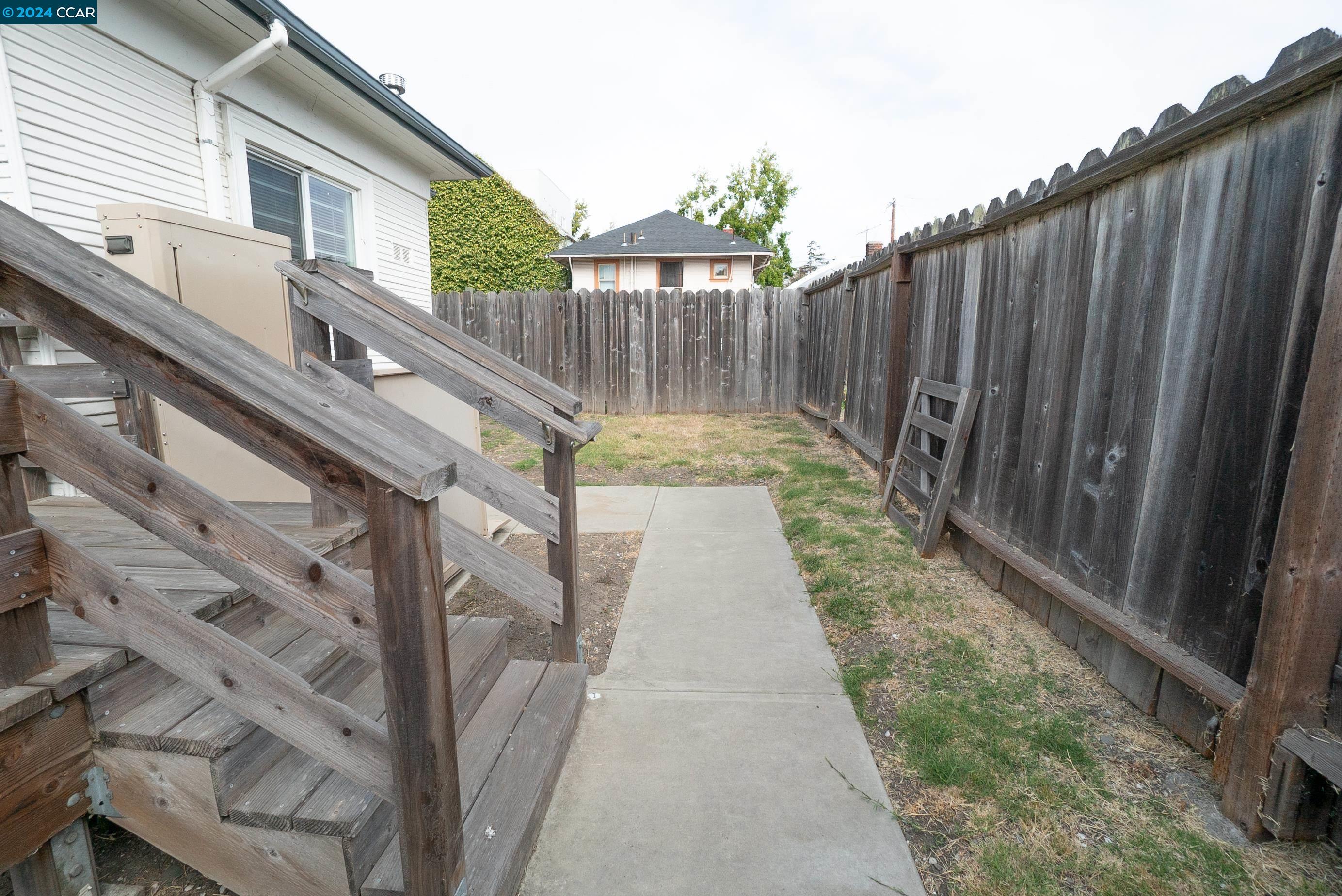 Detail Gallery Image 27 of 32 For 2709 California St, Berkeley,  CA 94703 - 2 Beds | 1 Baths
