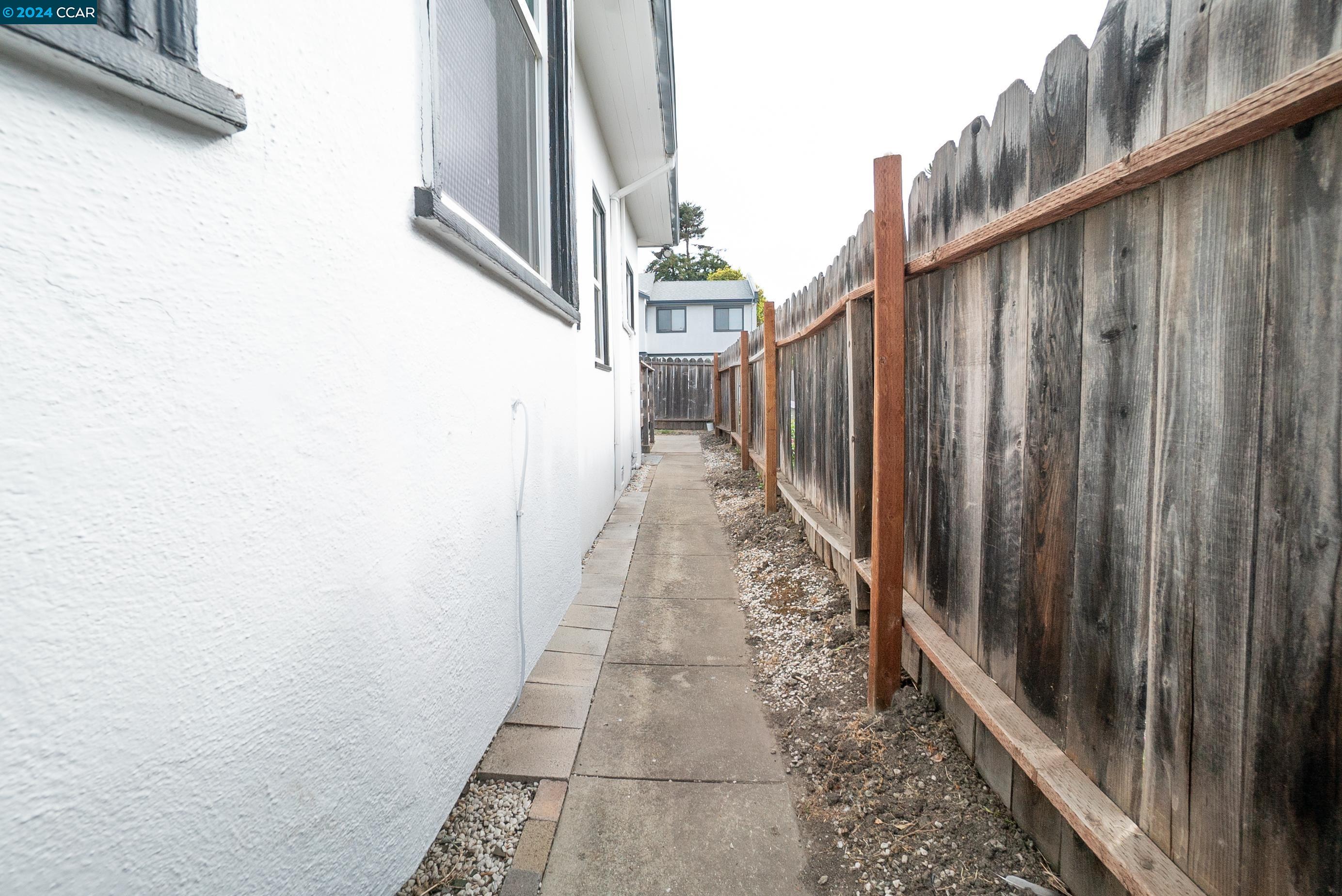 Detail Gallery Image 32 of 32 For 2709 California St, Berkeley,  CA 94703 - 2 Beds | 1 Baths