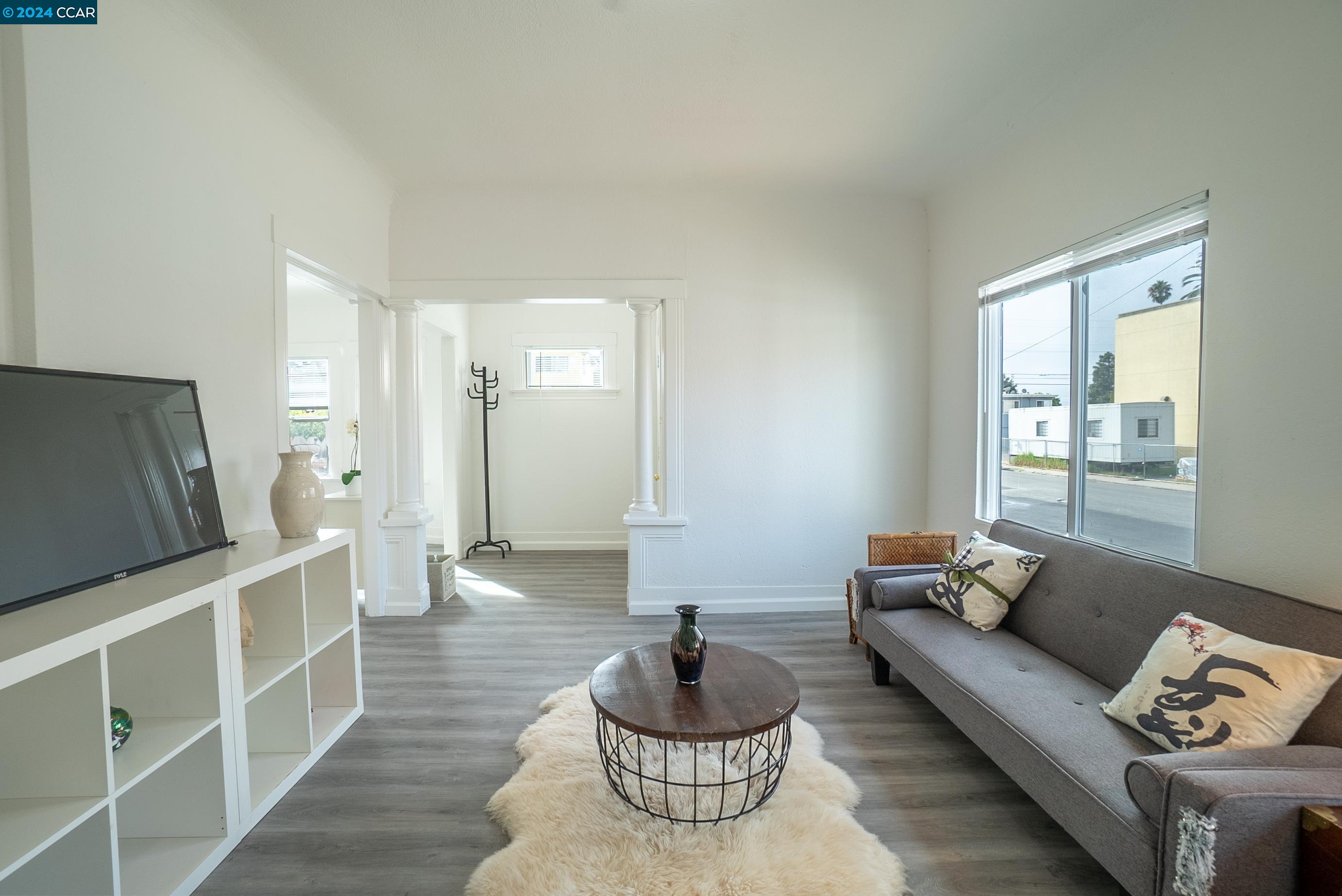 Detail Gallery Image 10 of 32 For 2709 California St, Berkeley,  CA 94703 - 2 Beds | 1 Baths