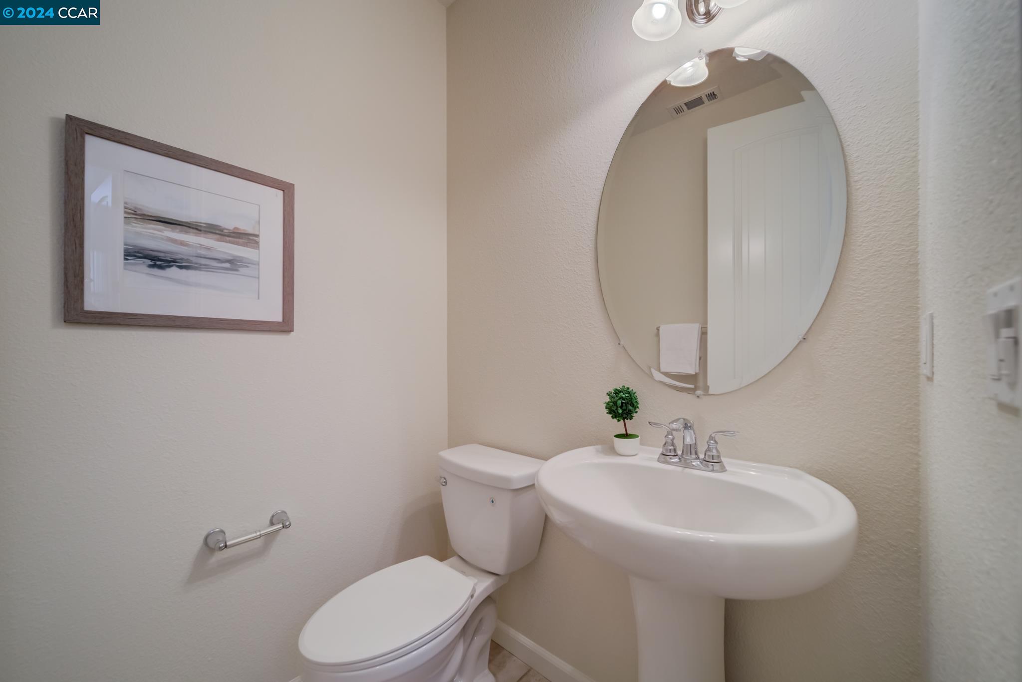 Detail Gallery Image 23 of 43 For 584 Del Mar Circle, Vacaville,  CA 95688 - 4 Beds | 2/1 Baths