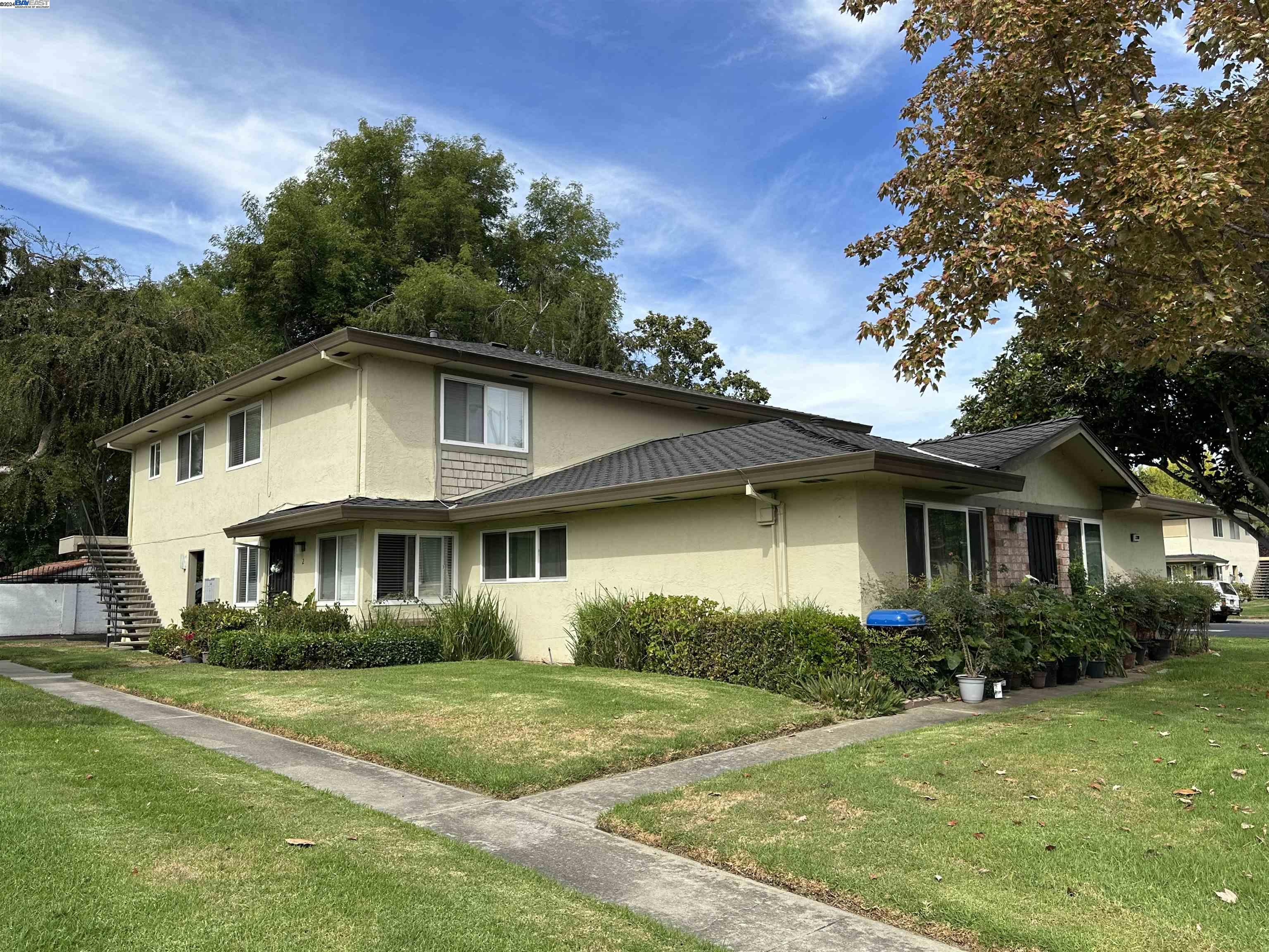 MLS: 41076072 Condo For Sale
