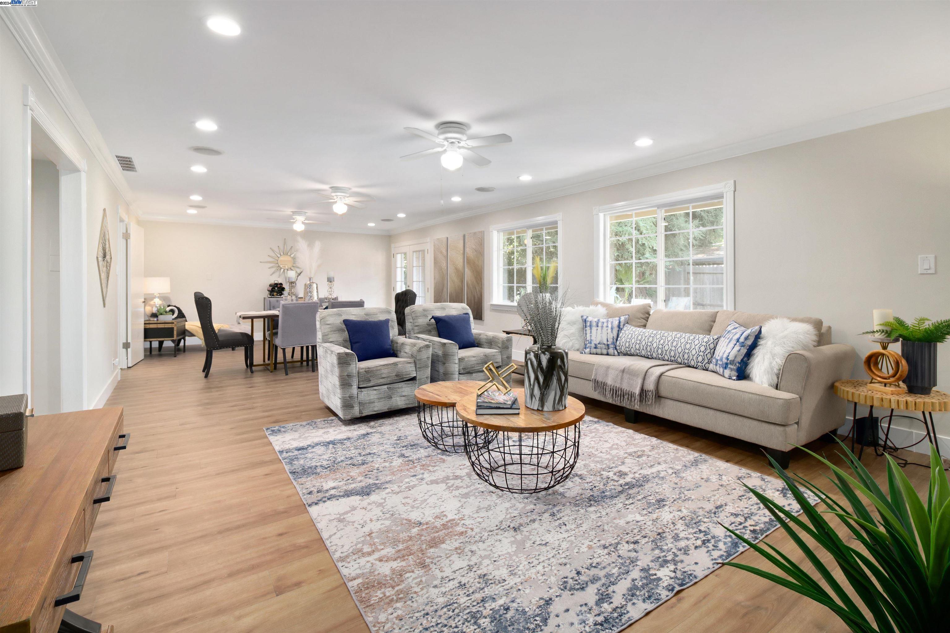 Detail Gallery Image 1 of 1 For 2243 Sierra Blvd, Sacramento,  CA 95825 - 4 Beds | 2 Baths