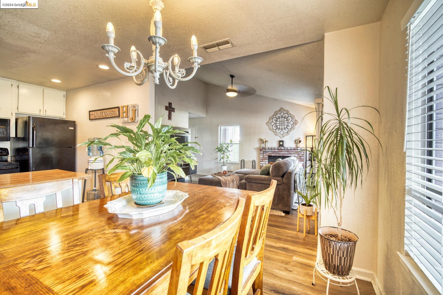 Photo #3: 41076111 Listing 
